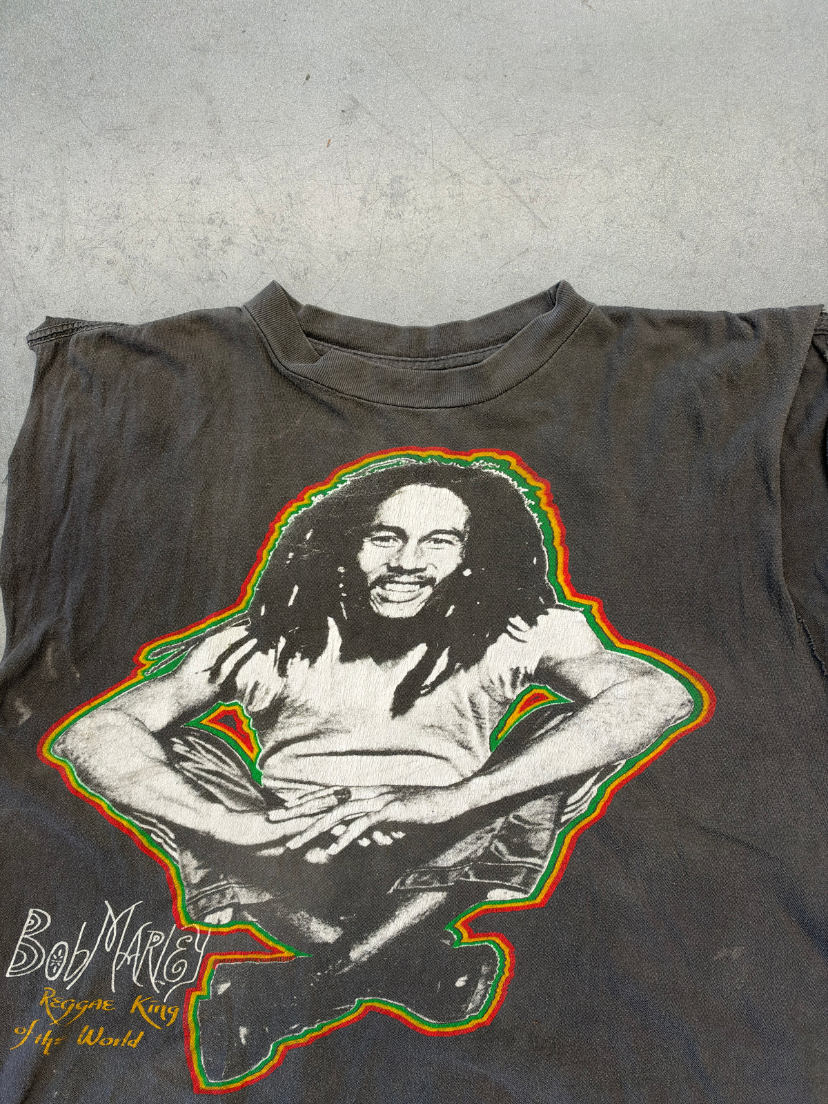 90S BOB MARLEY REGGAE KING OF THE WORLD CUT-OFF FADED TEE (FADED TAG)
