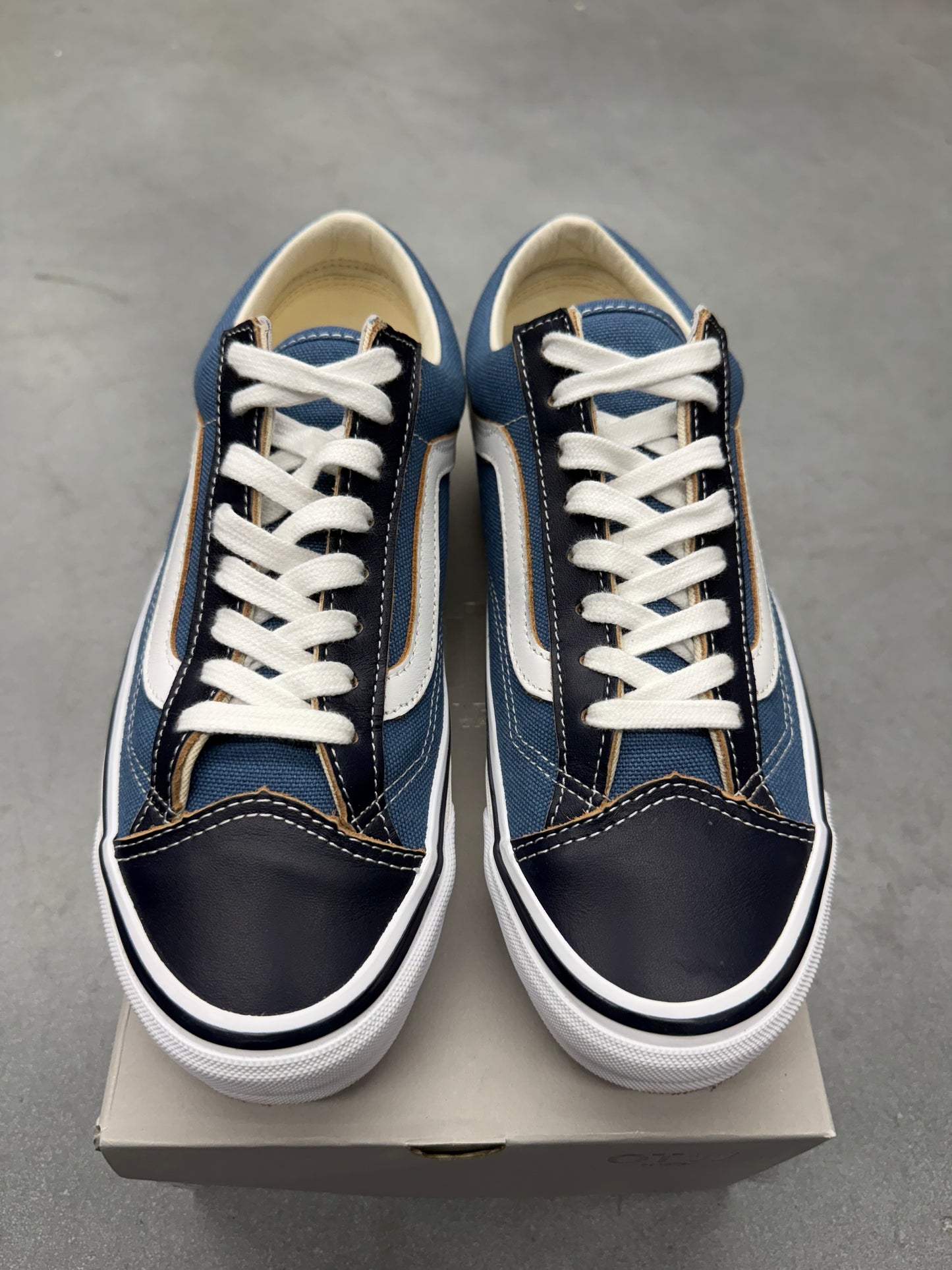 SIZE 8 VANS OTW OLD SKOOL 36 VIBRAM NAVY (PRE-OWNED WITH BOX)