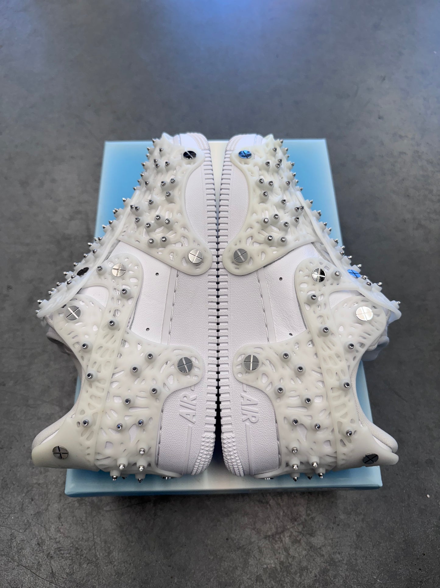 SIZE 9W NIKE AIR FORCE 1 LOW SWARVOSKI RETROFLECTIVE CRYSTAL WHITE (2021) (NEW WITH BOX) (CC)