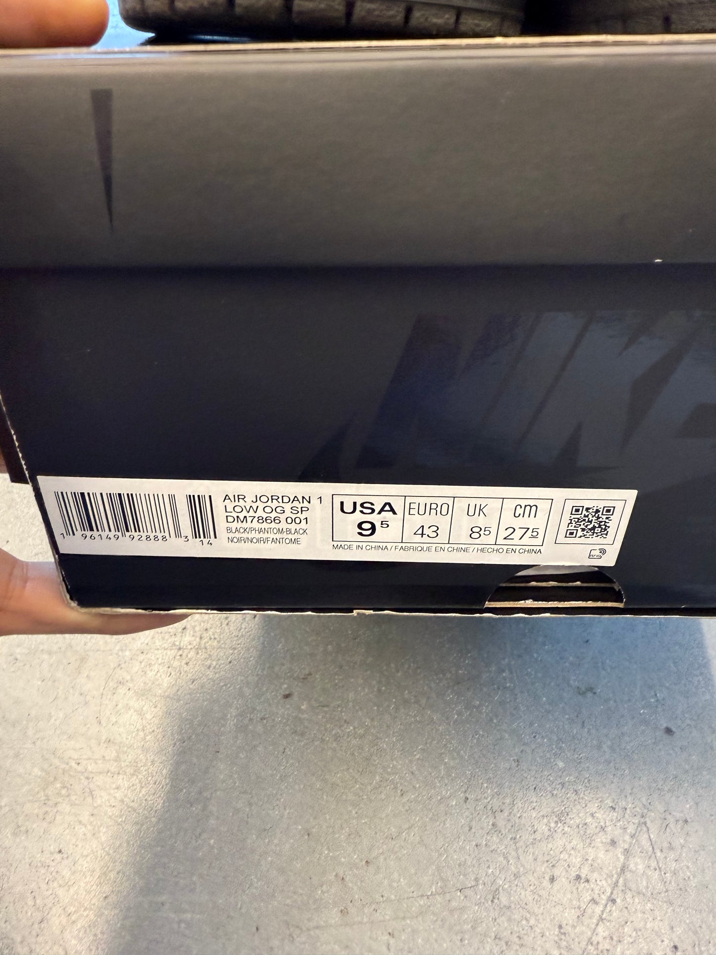 2022 SIZE 9.5 TRAVIS SCOTT X AIR JORDAN 1 RETRO LOW OG SP 'BLACK PHANTOM" (PRE-OWNED WITH BOX)