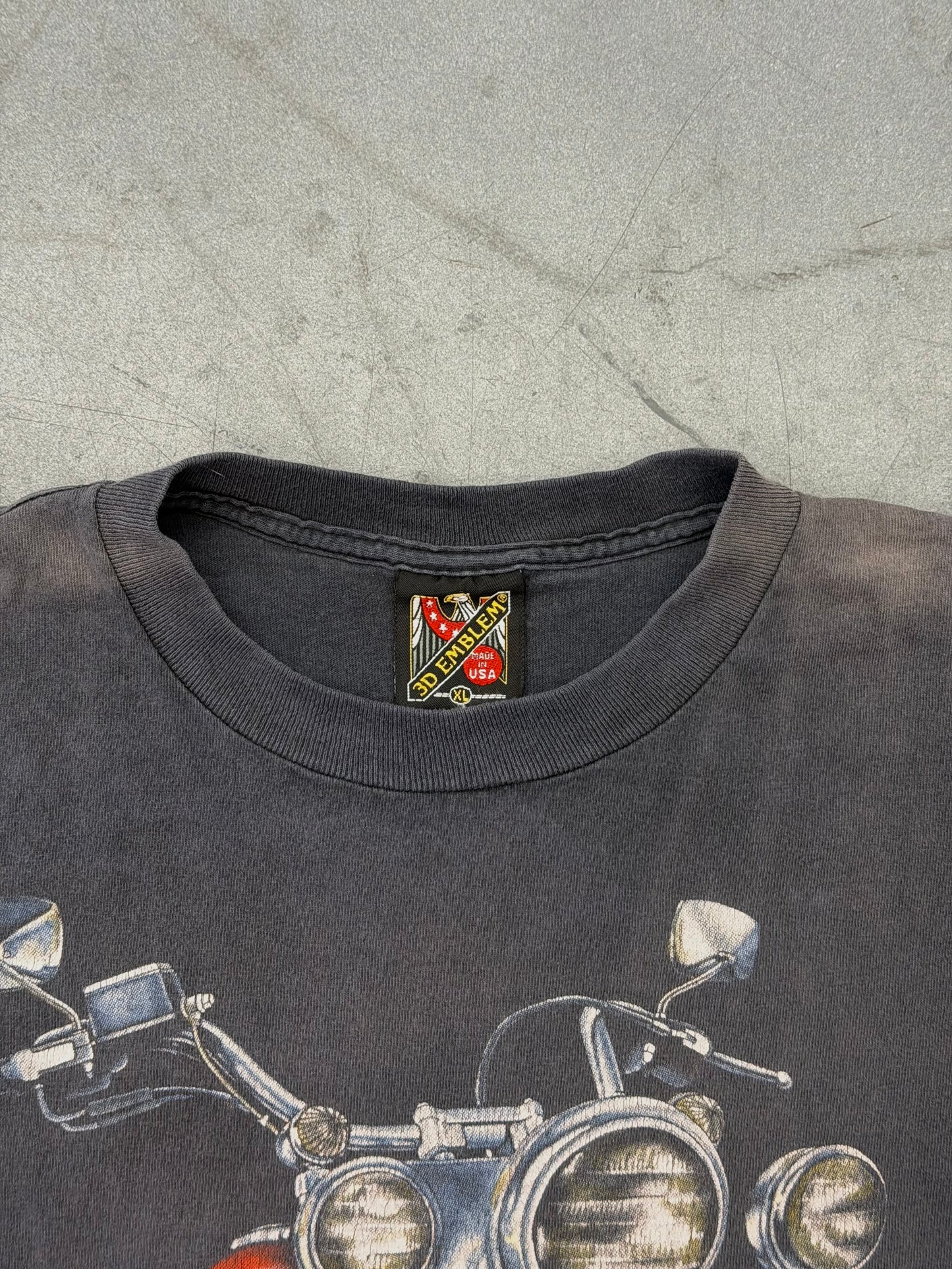 1994 AMERICAN BIKER AL EVERS CUSTOMS CYCLES OKINAWA, JAPAN 3D EMBLEM TEE (3D EMBLEM TAG)