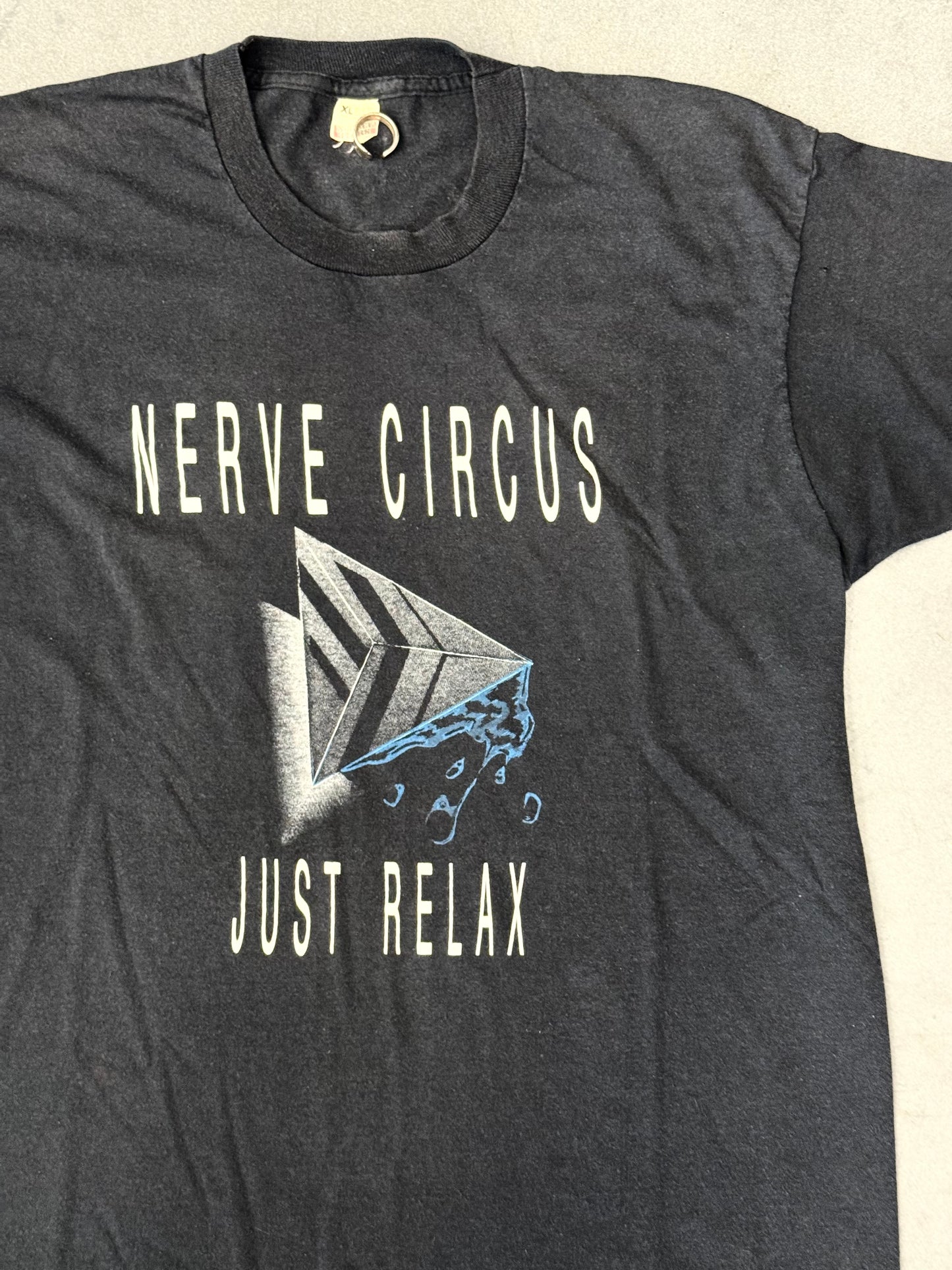 90'S NERVE CIRCUS JUST RELAX POP/ROCK BAND TEE (SCREEN STARS TAG)