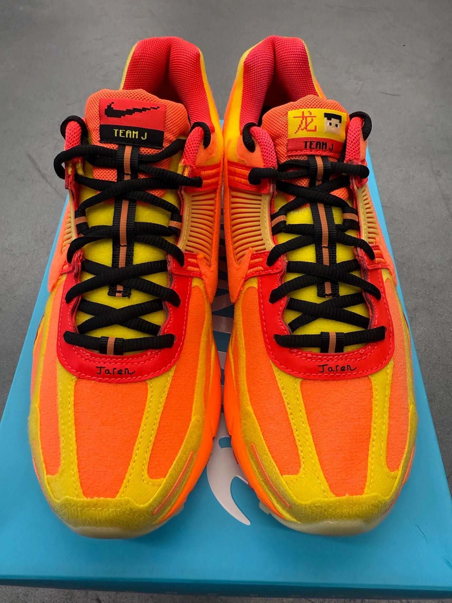 2023 SIZE 8.5 NIKE ZOOM VOMERO 5 DOERNBECHER