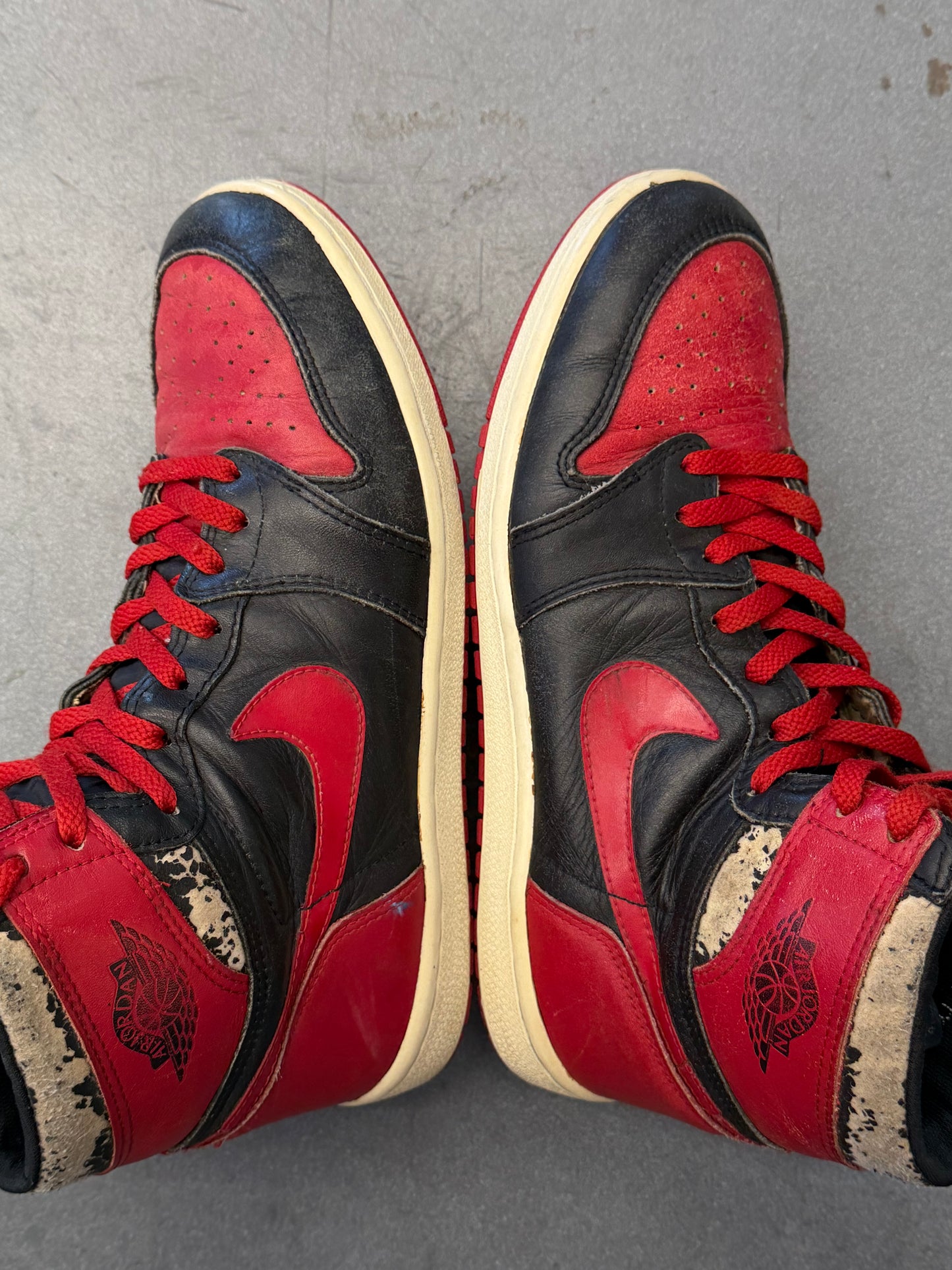 1985 AIR JORDAN 1 HIGH BRED