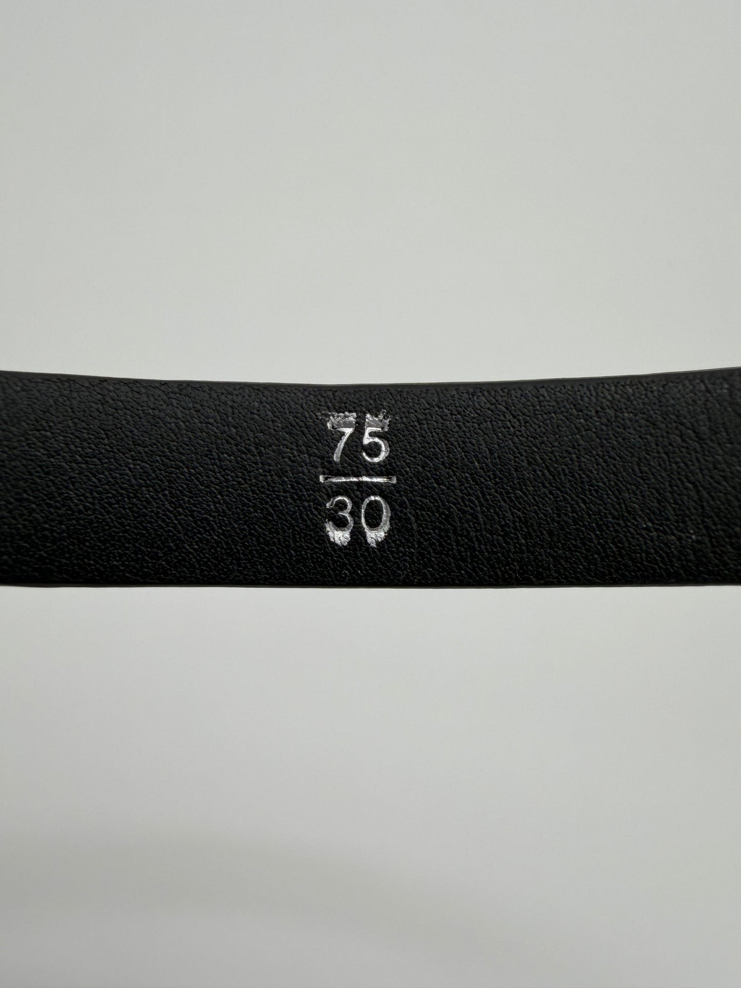 VINTAGE CHANEL PATENT LEATHER SKINNY BELT - 75CM (WITH BOX)