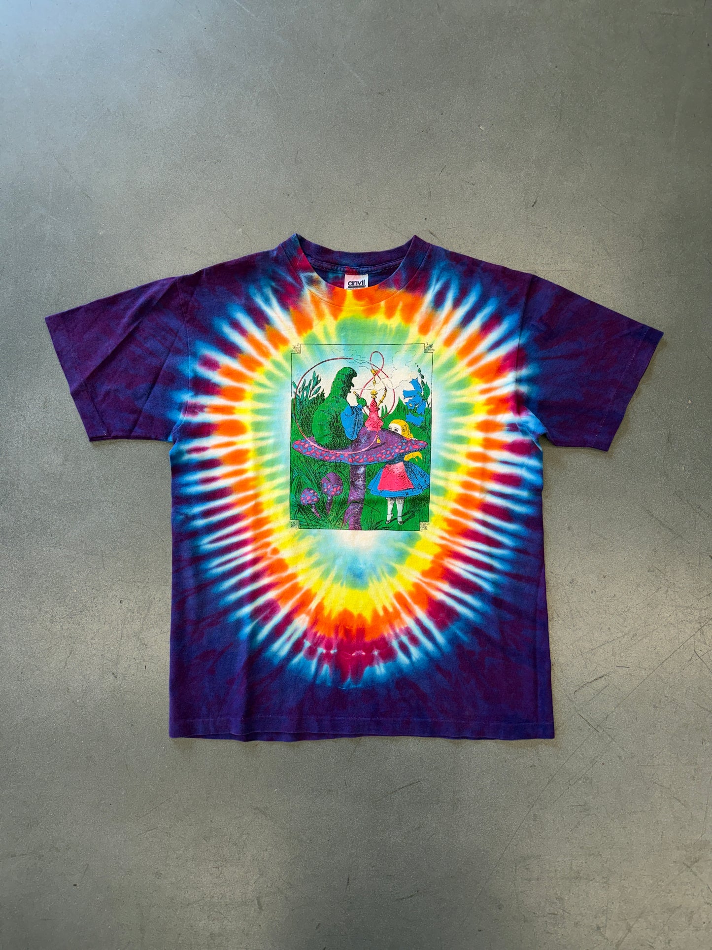 90'S ALICE IN WONDERLAND TIE-DYE TEE (ANVIL TAG)