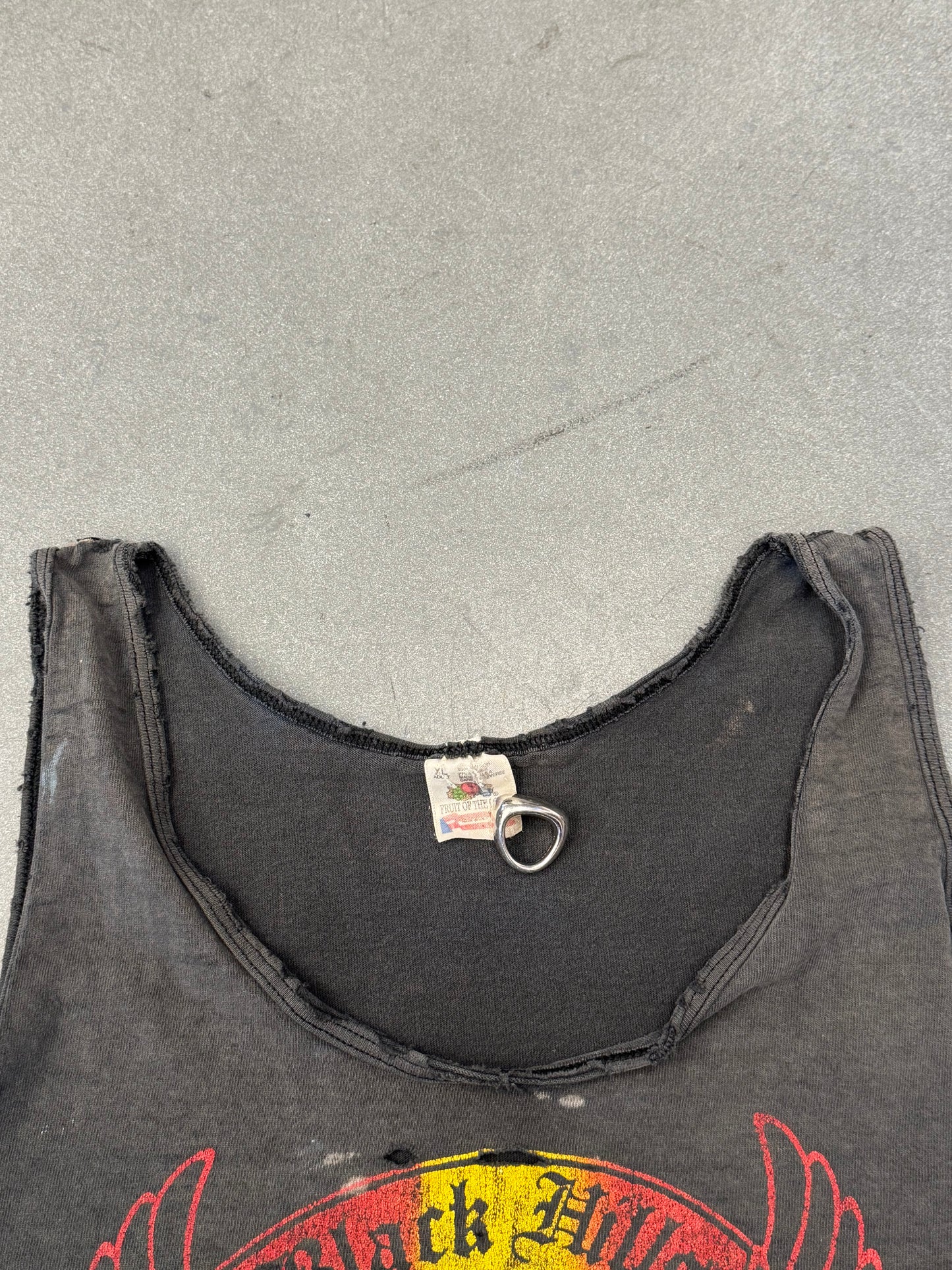 1998 BLACK HILLS CYCLE CLASSIC STURGIS SO. DAKOTA DISTRESSED TANK TOP (FOTL TAG)