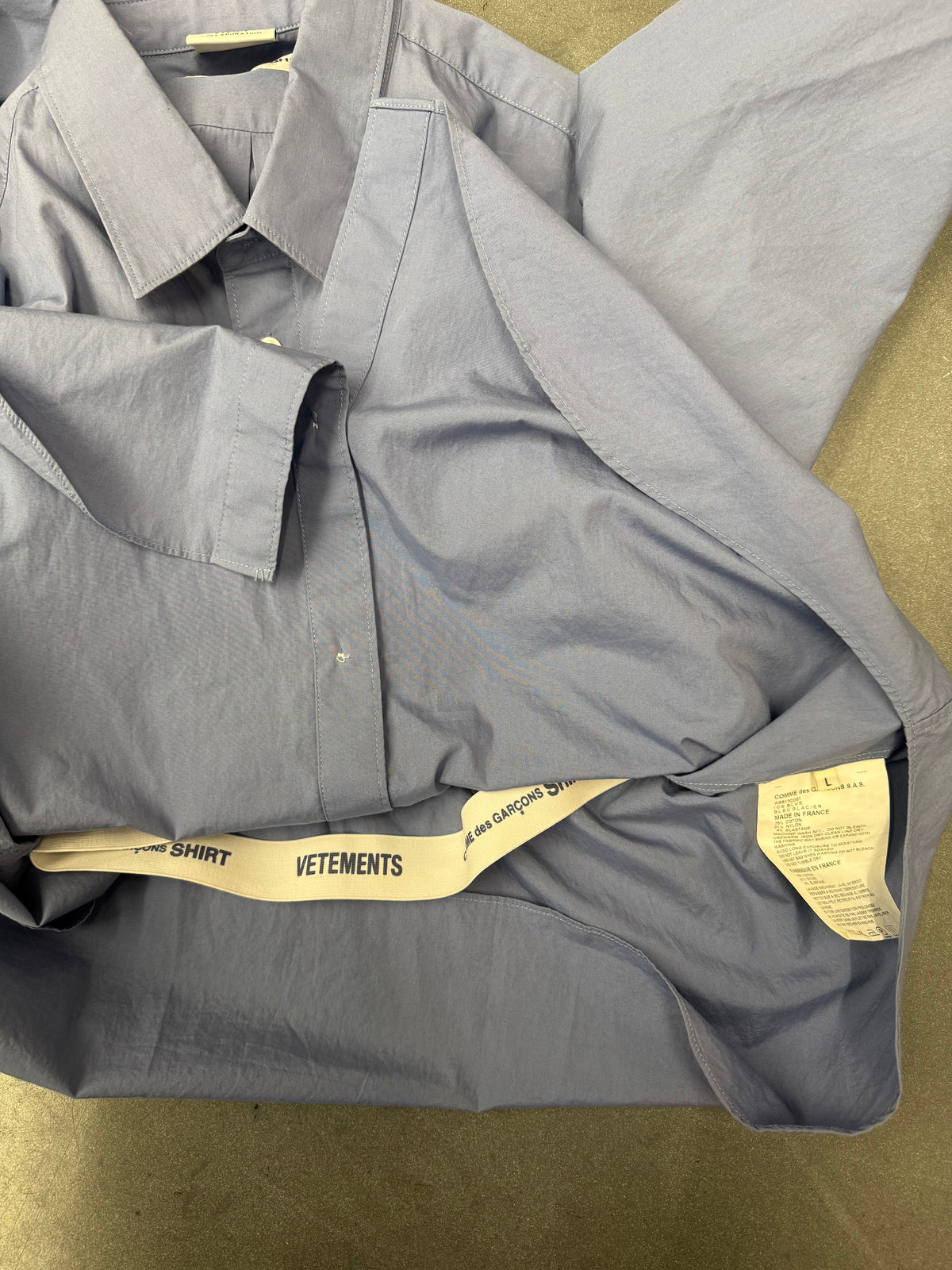 VETEMENTS COMMES DES GARCONS SHIRT BANDED BUTTON DOWN