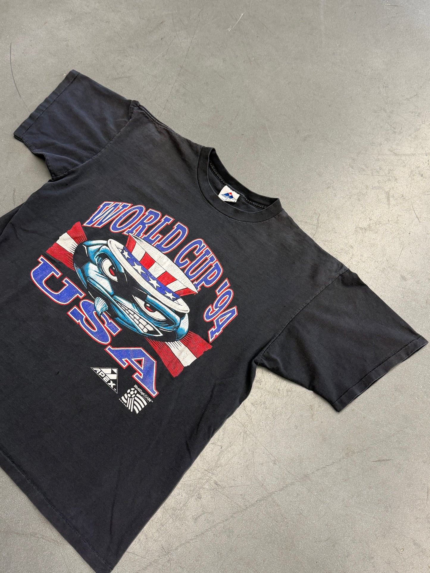 1991 WORLD CUP '94 USA SOCCER BALL FACE TEE (APEX ONE TAG)