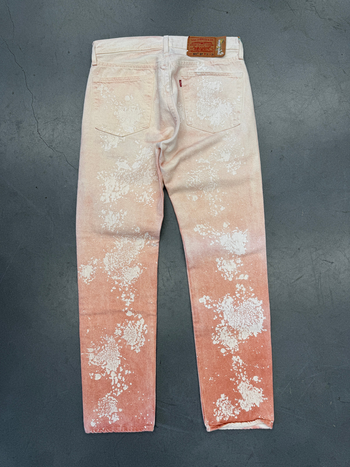 DENIM TEARS BRICK MASON PANTS WHITE/RED CLAY