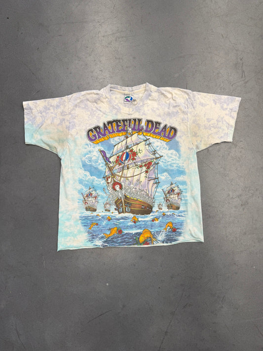 1993 GRATEFUL DEAD PIRATE SHIP CROPPED AOP TEE (LIQUID BLUE TAG)