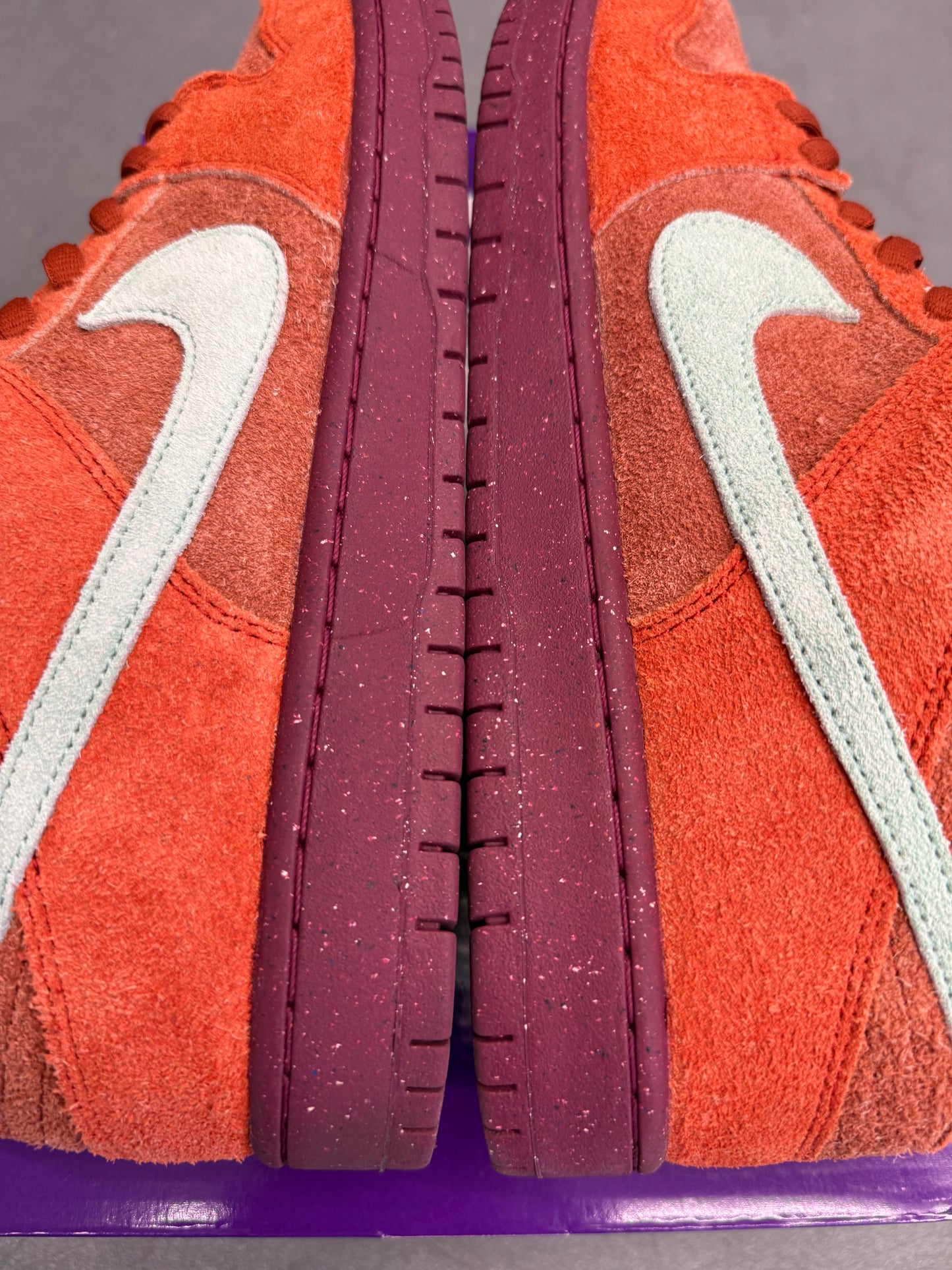 2023 SIZE 13 NIKE SB DUNK LOW MYSTIC RED ROSEWOOD