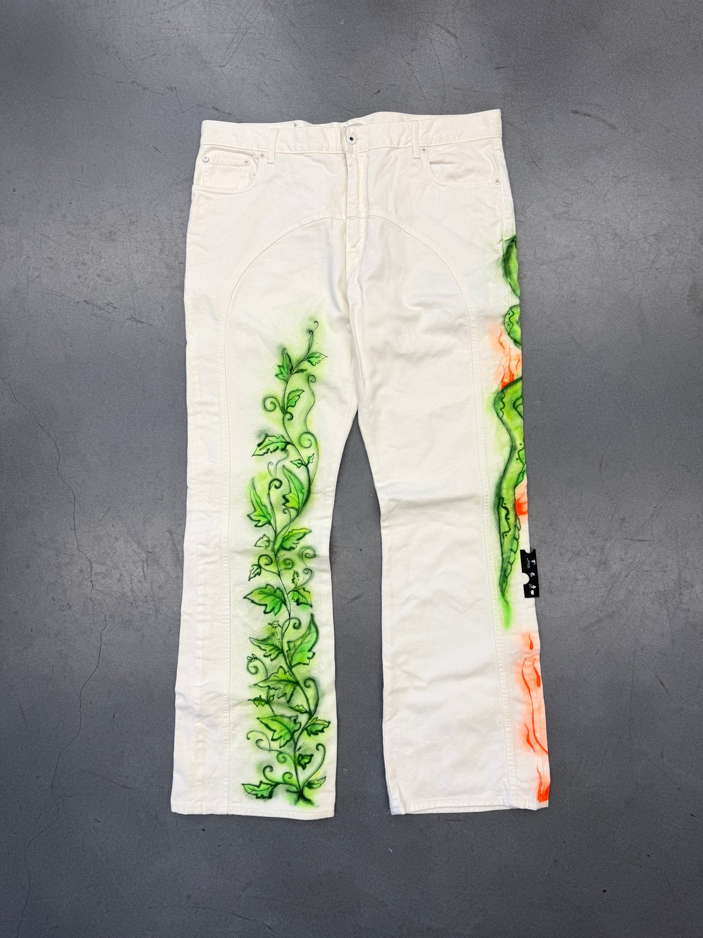 OFF-WHITE X BABYBRUSH FLARE-LEG CONTOUR JEANS  - WHITE