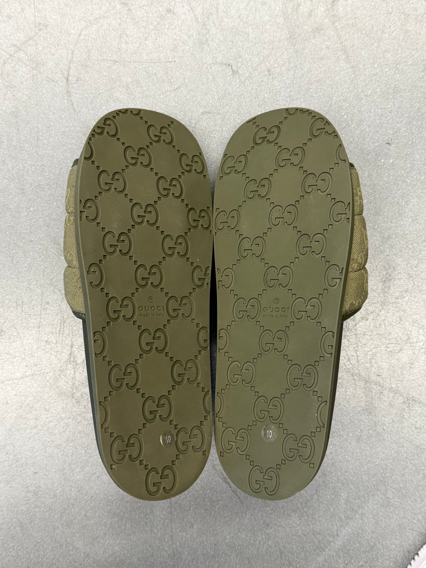 GUCCI MAXI GG CANVAS SLIDE SANDALS