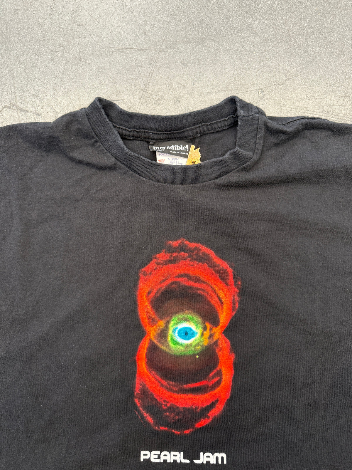 2000 PEARL JAM BINAURAL TOUR TEE (INCREDIBLE TAG)