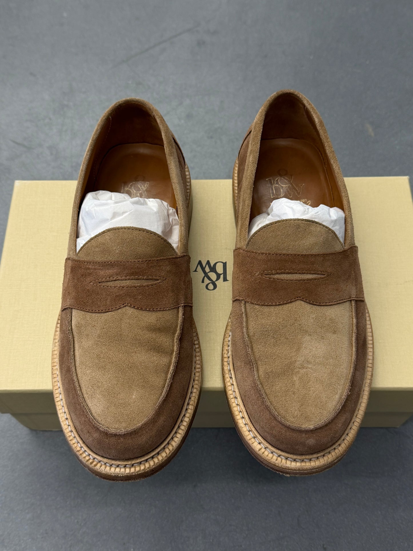 SIZE 6.5 KITH FOR BLACKSTOCK & WEBER THE ELLIS PENNY LOAFER - BEIGE (PRE-OWNED WITH BOX)