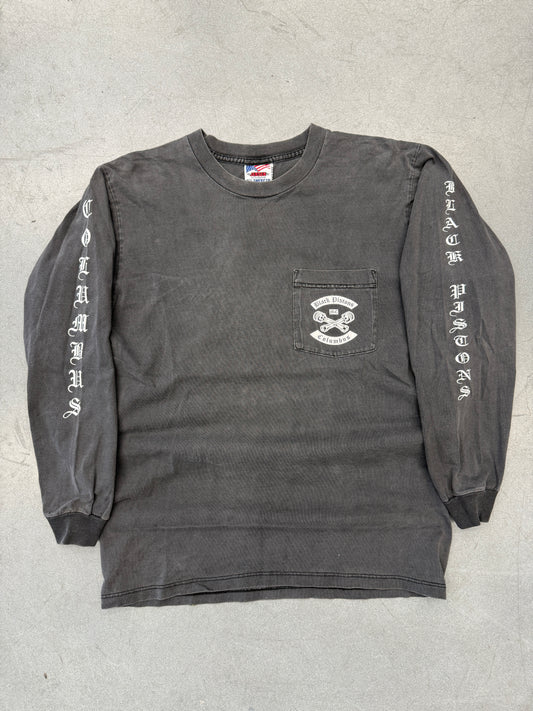 90'S BLACK PISTONS COLUMBUS OLD ENGLISH LS TEE (JENSEN TAG)