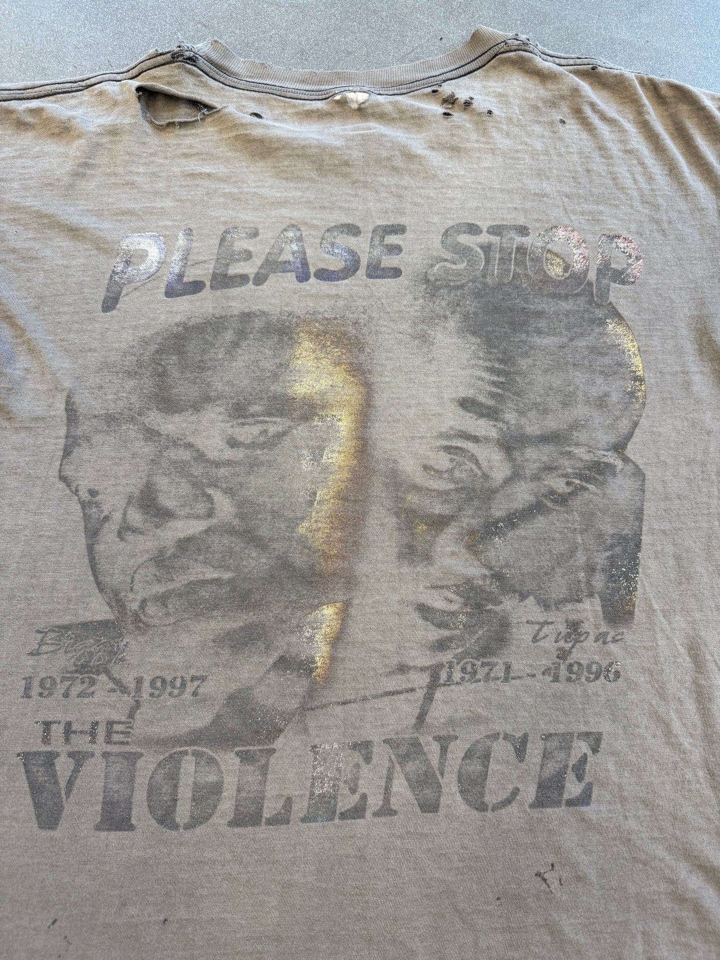 90'S IN MEMORY OF THE NOTORIOUS BIG MAKAVELI PLEASE STOP THE VIOLENCE RAP TEE (FADED TAG)