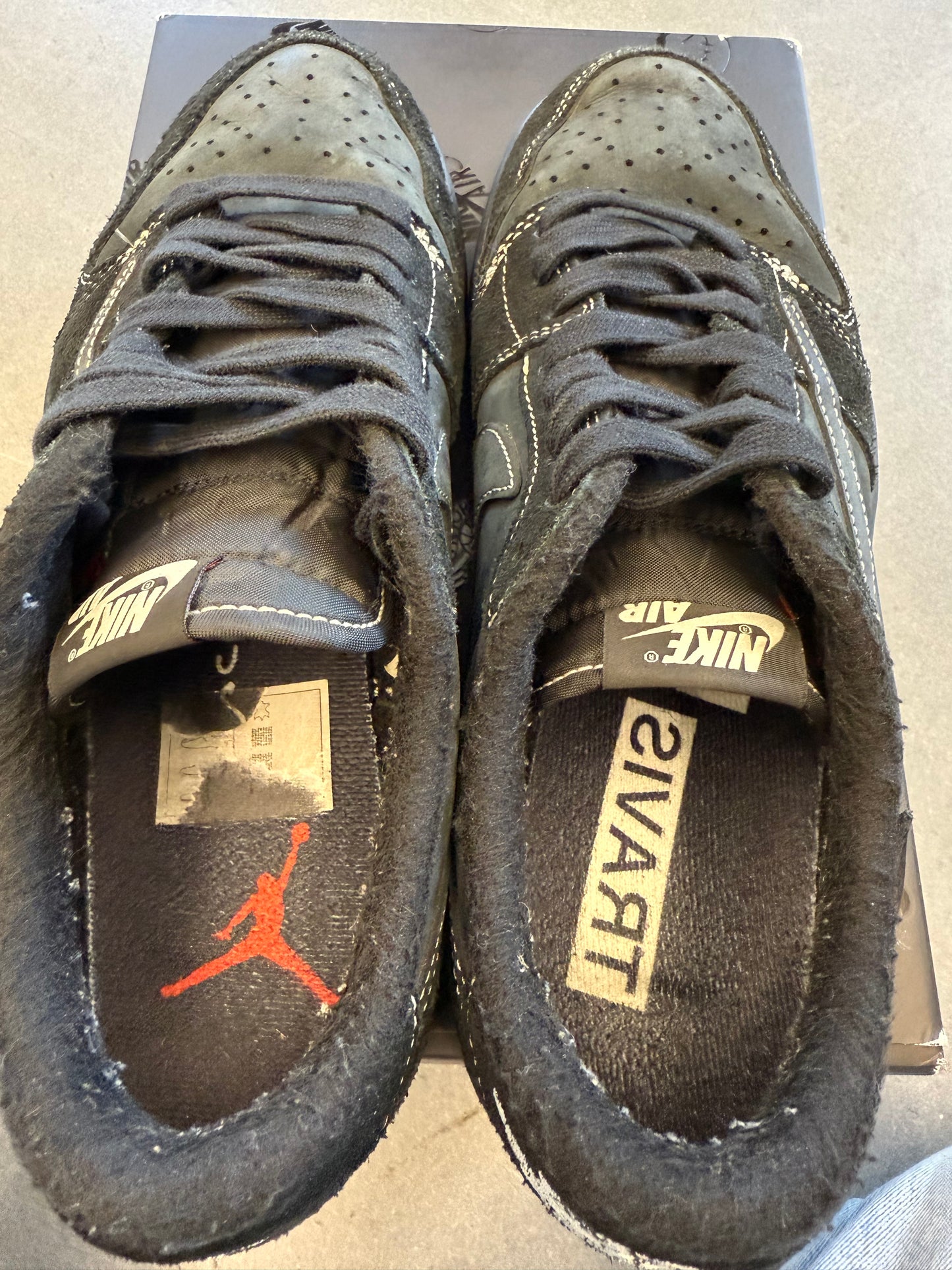 2022 SIZE 9.5 TRAVIS SCOTT X AIR JORDAN 1 RETRO LOW OG SP 'BLACK PHANTOM" (PRE-OWNED WITH BOX)