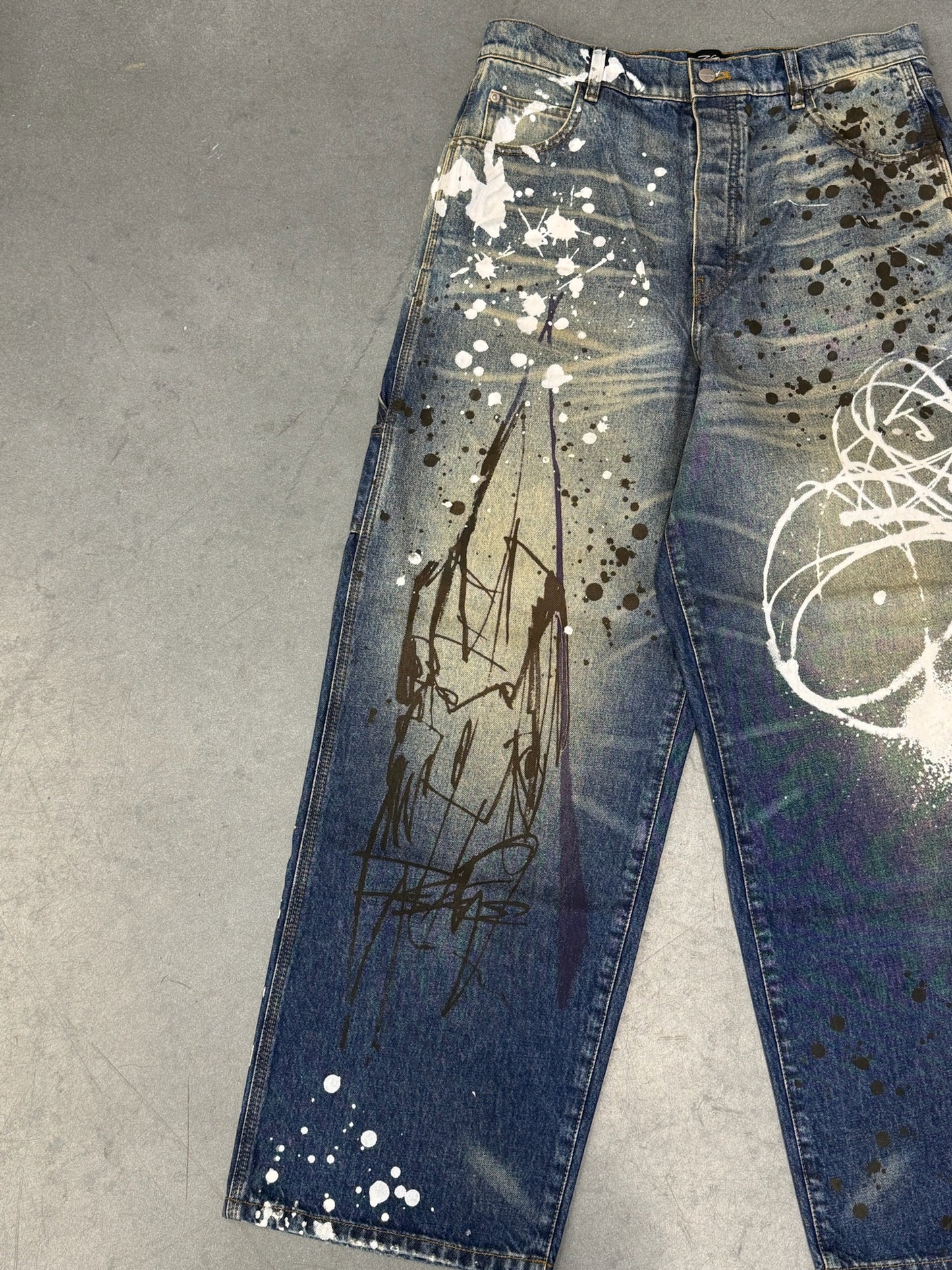 MARC JACOBS FUTURA PAINTED OVERSIZED JEANS