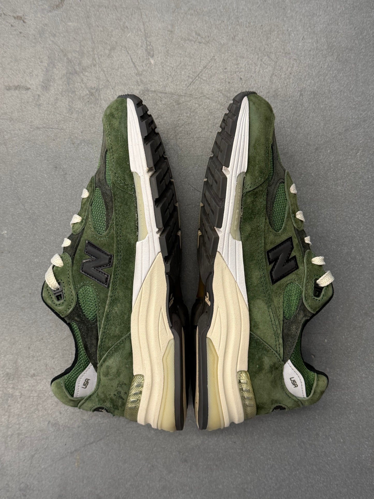2020 SIZE 8 NEW BALANCE 992 JJJJOUND GREEN (W/O BOX)