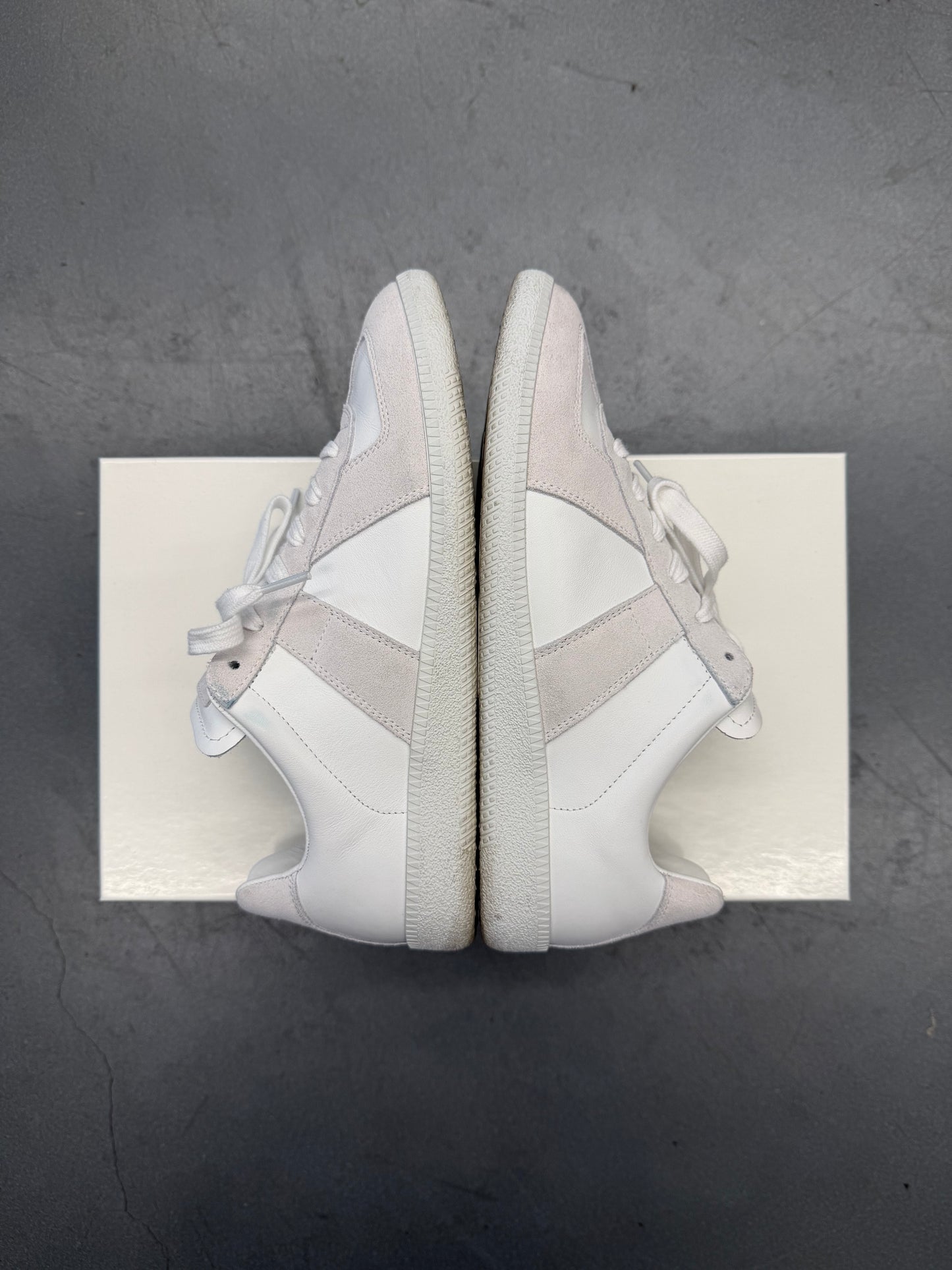 MAISON MARGIELA REPLICA SNEAKER - WHITE/GREY (W/BOX)
