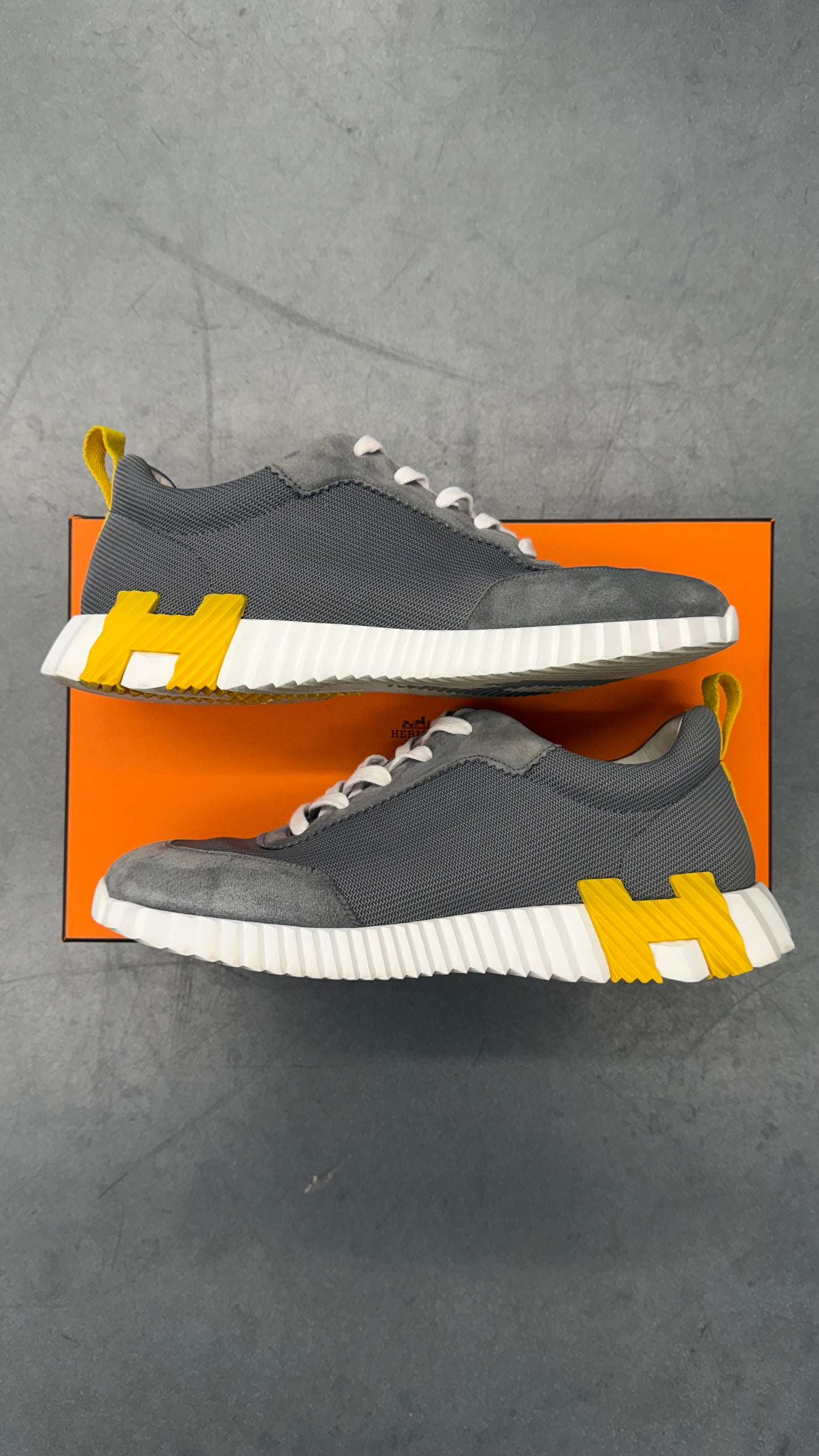 HERMES BOUNCING SNEAKER SUEDE GOATSKIN LEATHER - SMOKY GRAY/YELLOW SIZE 43 (WITH BOX)