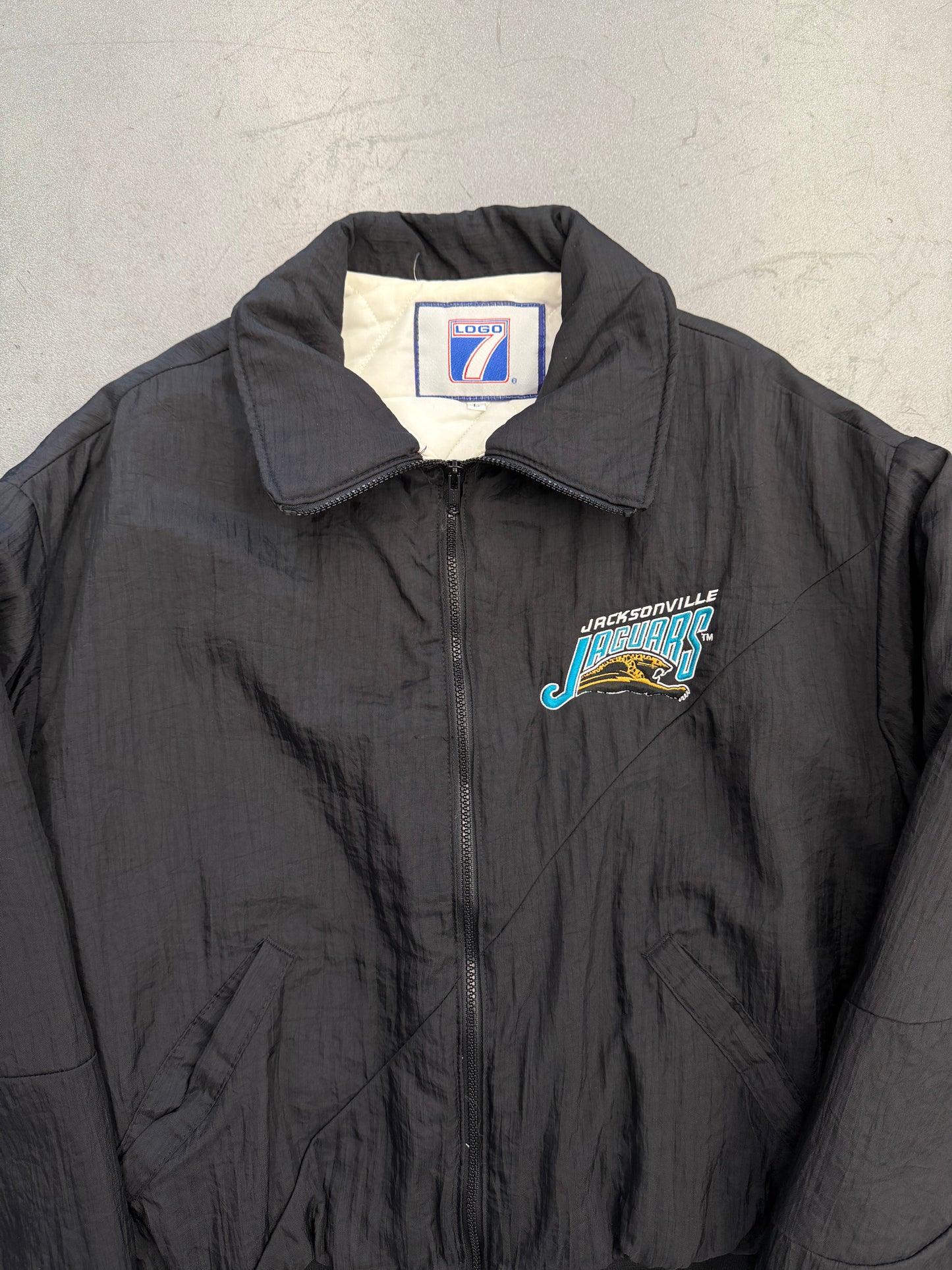 90'S JACKSONVILLE JAGUARS PUFFER JACKET (LOGO 7) (L)