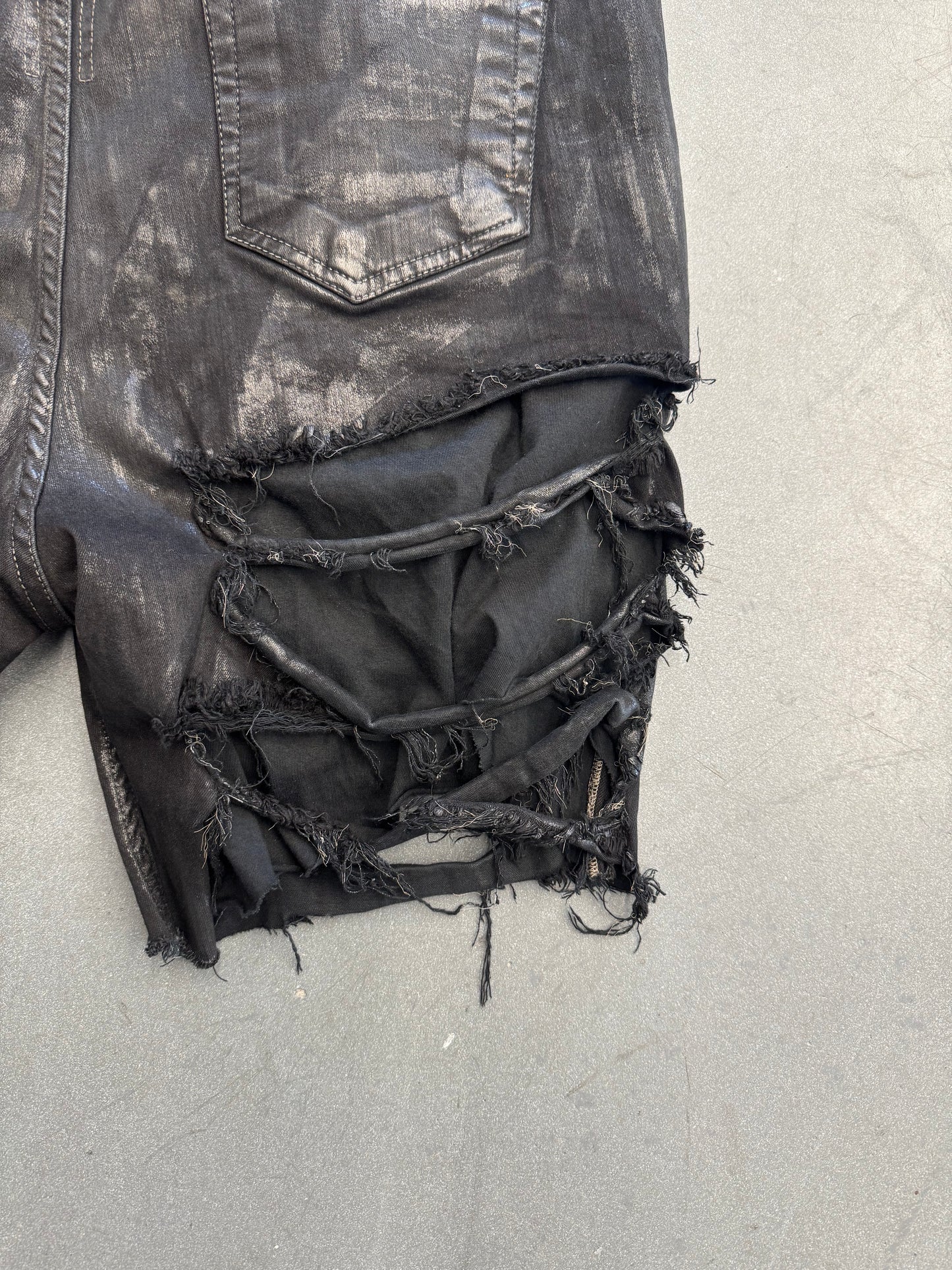 RICK OWENS DRKSHDW SLASHED TYRONE DENIM CUT TO SHORTS