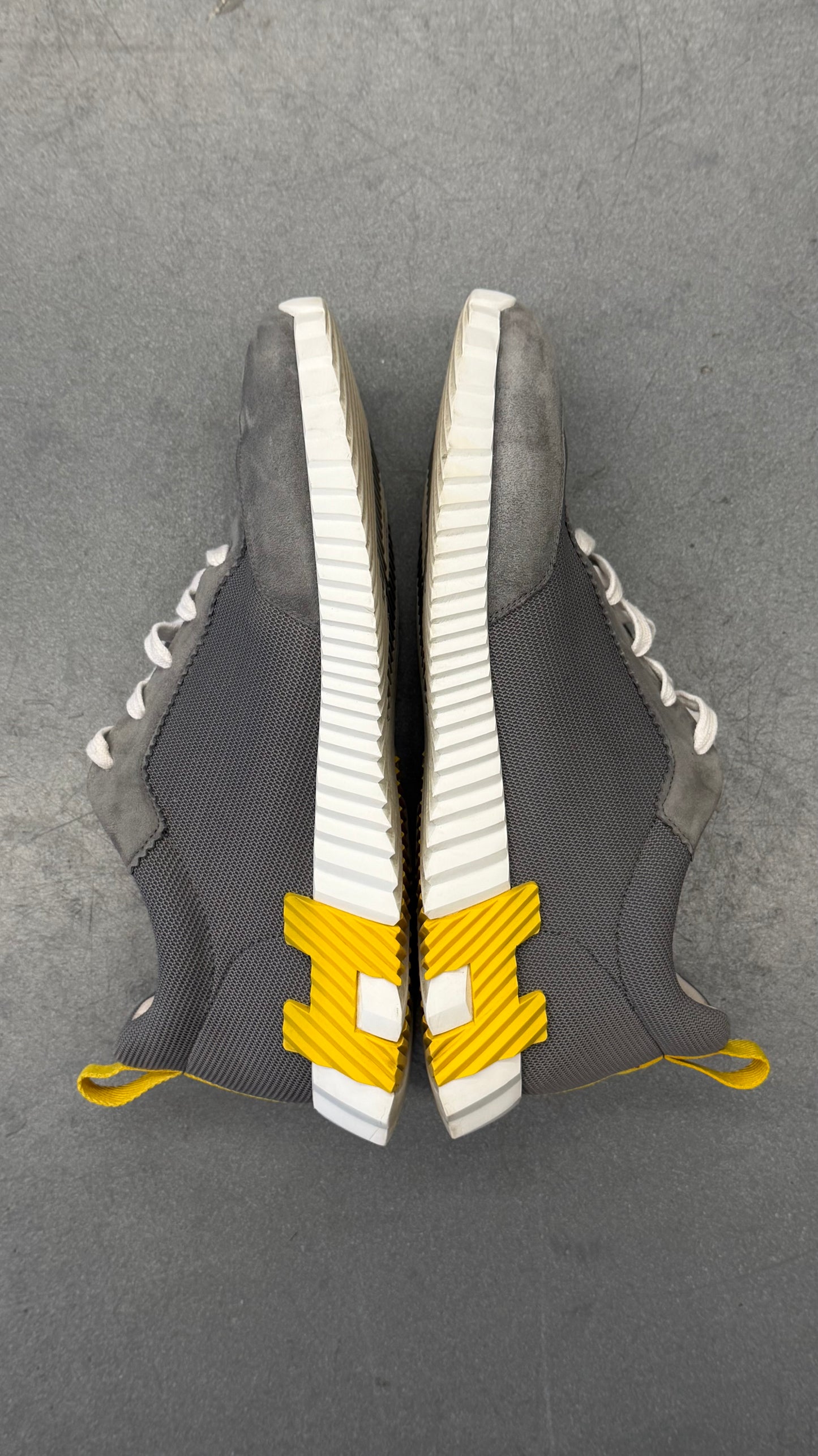 HERMES BOUNCING SNEAKER SUEDE GOATSKIN LEATHER - SMOKY GRAY/YELLOW SIZE 43 (WITH BOX)