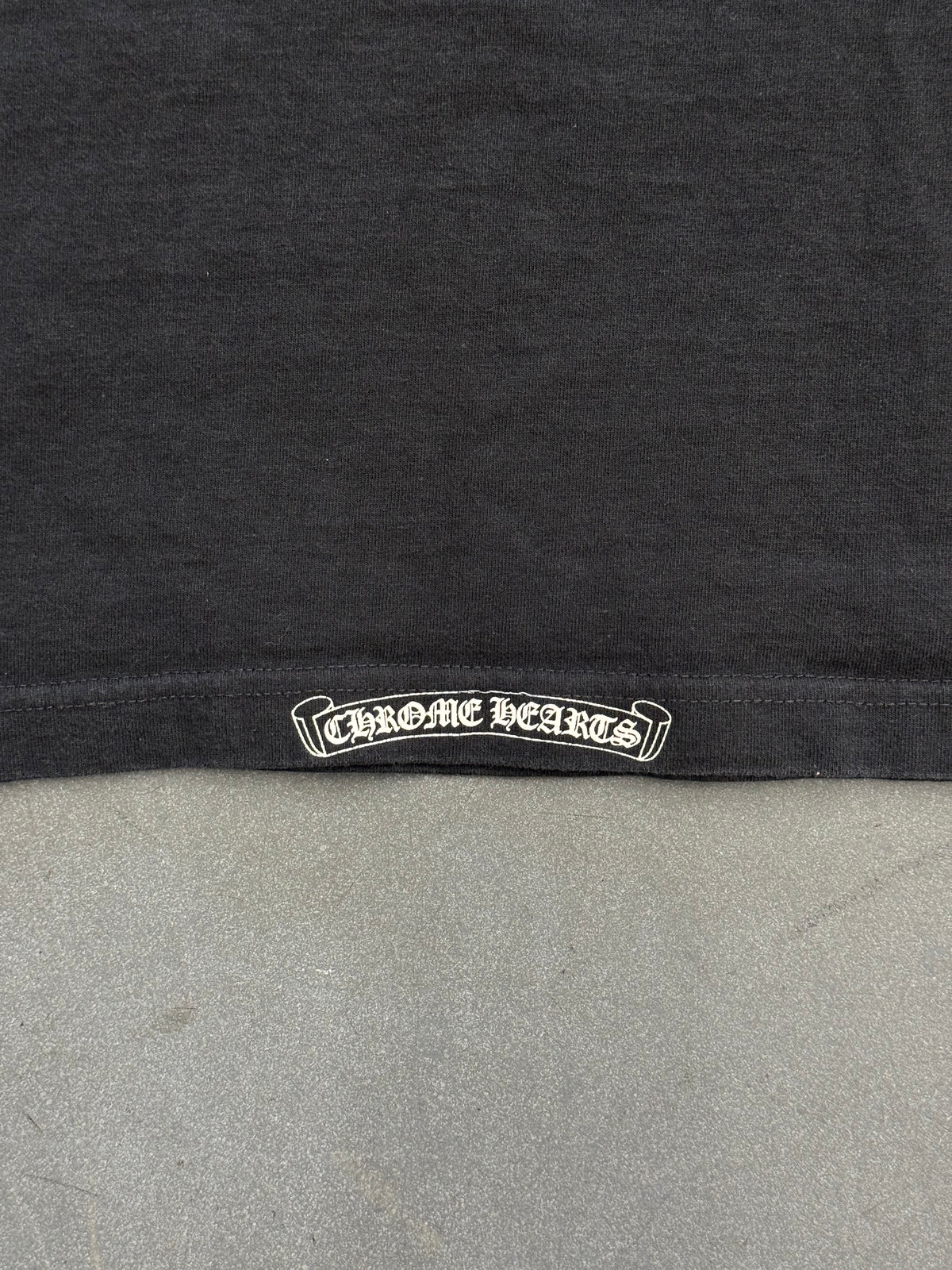 VINTAGE CHROME HEARTS COLLAR PRINT DOUBLE FLORAL CROSS HORSESHOE POCKET TEE