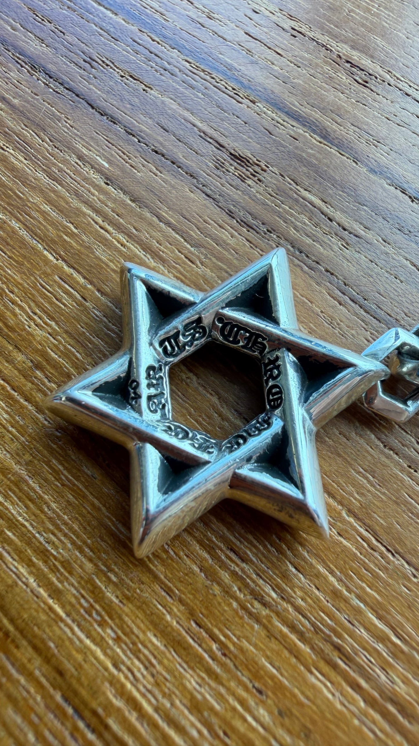CHROME HEARTS SMALL STAR OF DAVID SILVER PENDANT (NEW)