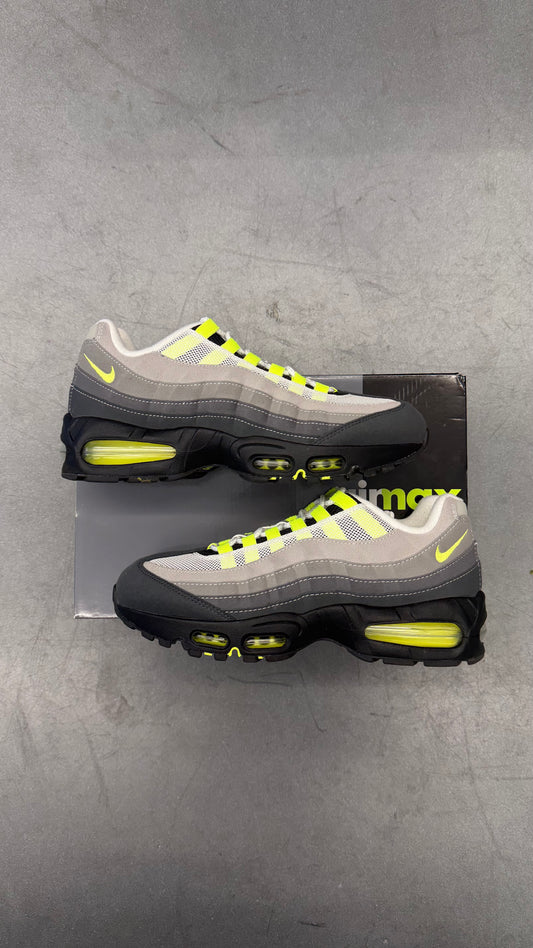 2026 WOMEN'S NIKE AIR MAX 95 BIG BUBBLE NEON (W/ BOX)