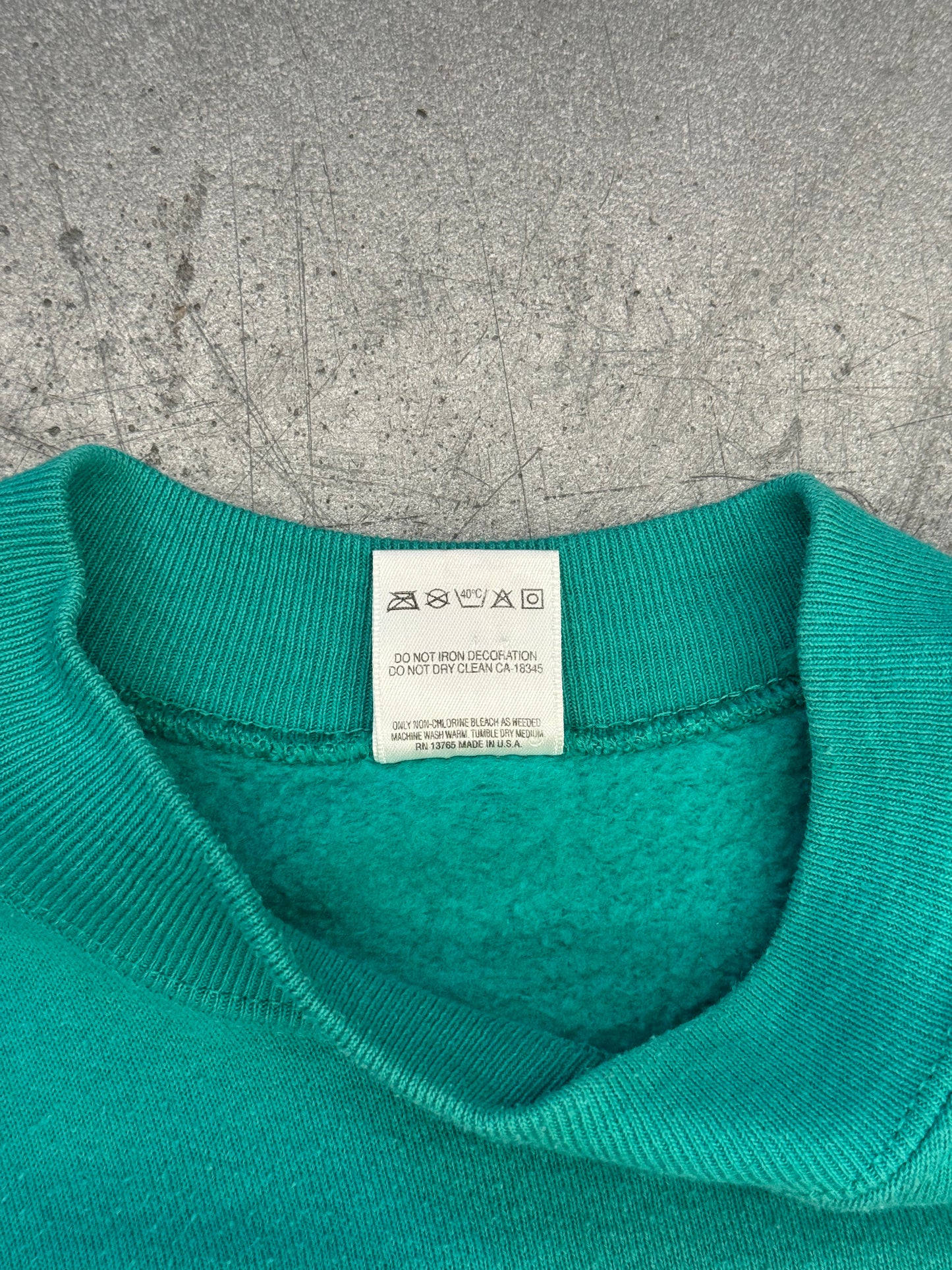 90S MIAMI DOLPHINS NATIONAL FOOTBALL LEAGUE REPEAT PRINT CREWNECK (FOTL TAG)