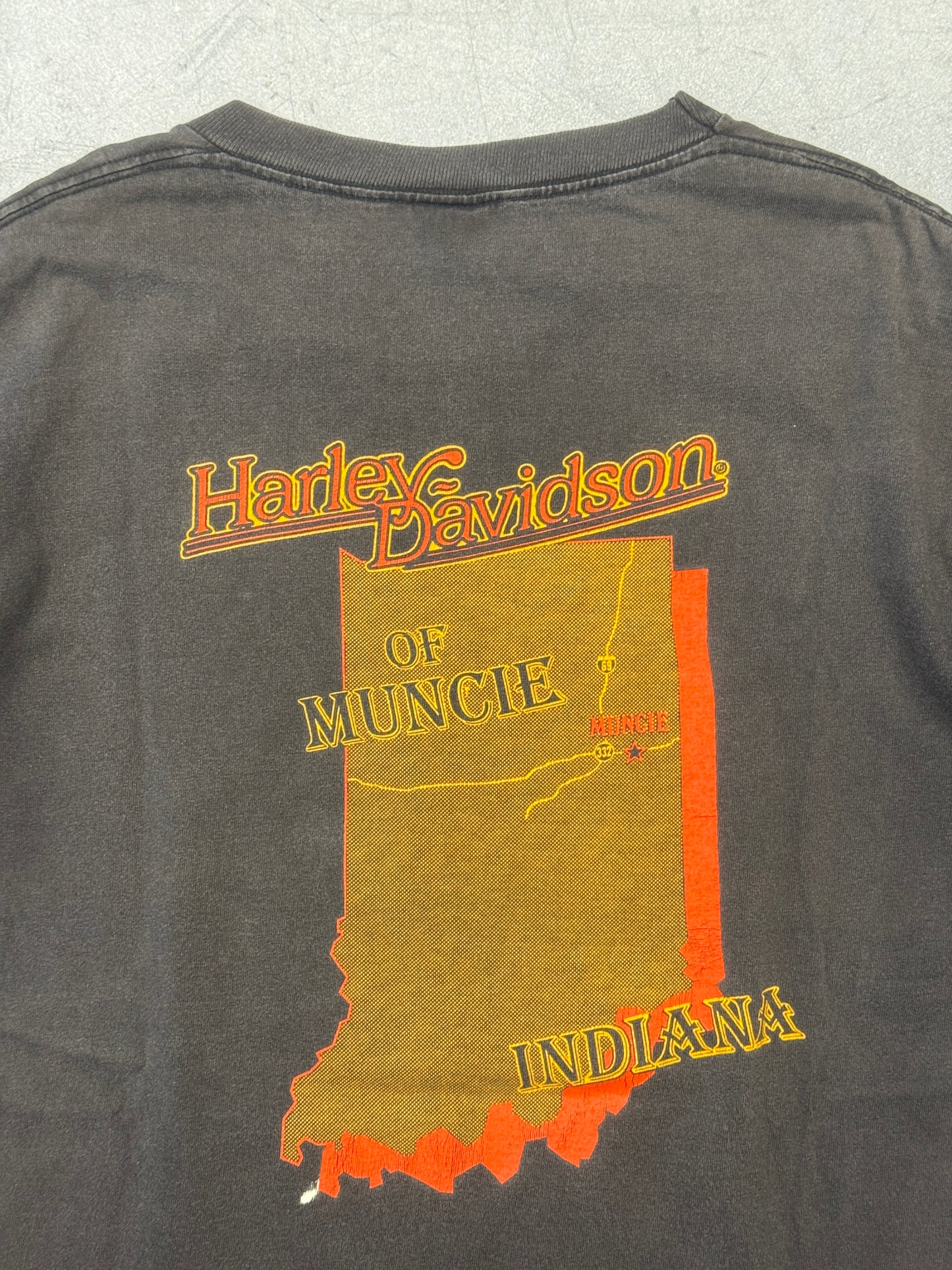 1990 HARLEY DAVIDSON MUNCIE, INDIANA EAGLE STRIKE TEE (3D EMBLEM TAG)