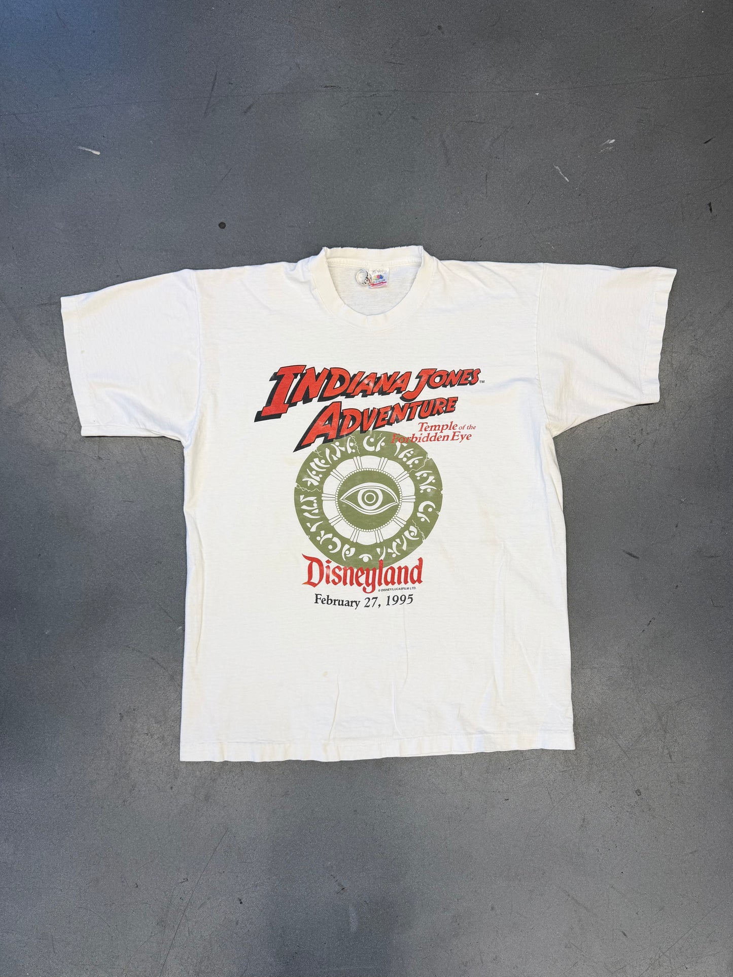 1995 DISNEYLAND INDIANA JONES ADVENTURE TEMPLE OF THE FORBIDDEN EYE TEE (FOTL TAG)