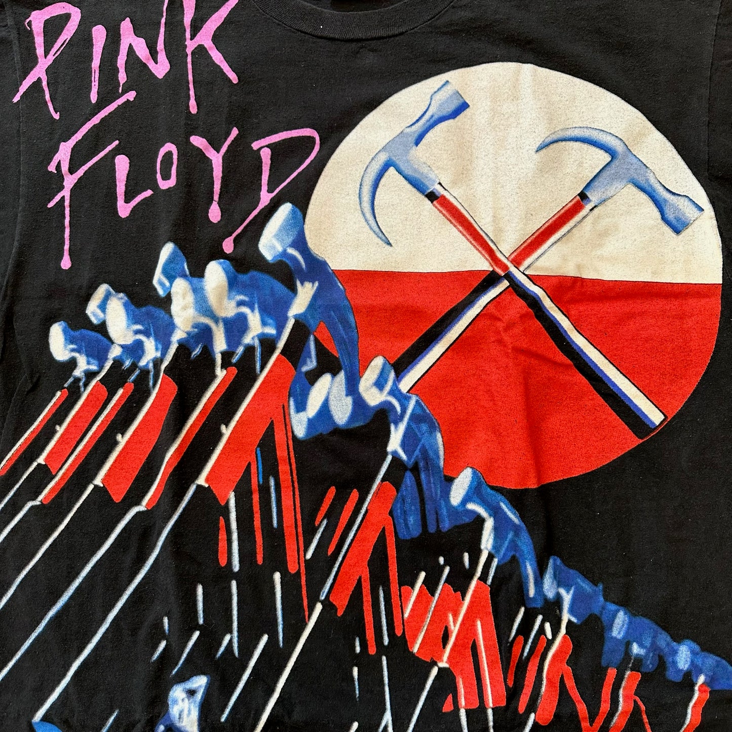 1994 PINK FLOYD THE WALL HAMMERS ALL OVER PRINT TEE (HANES TAG)