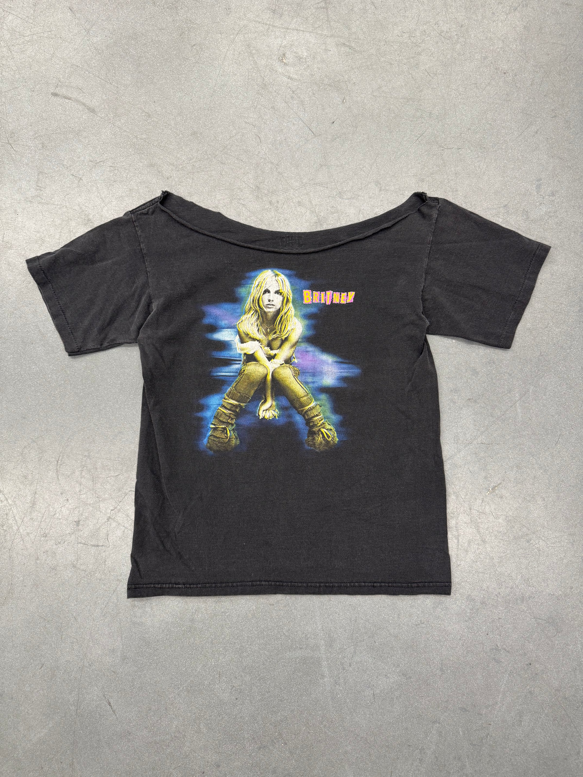 2001 BRITNEY SPEARS TOUR TEE CUT NECK TEE