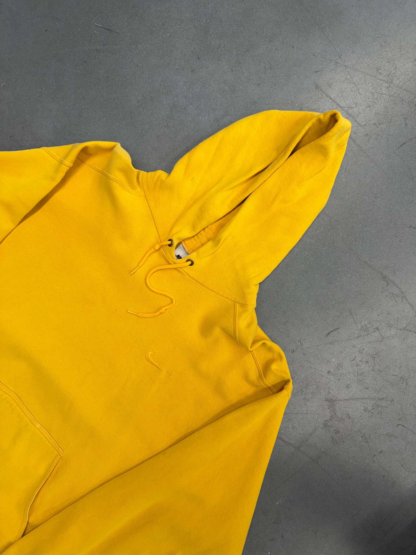90'S NIKE SIDE SWOOSH PULLOVER HOODIE (WHITE NIKE TAG) - MUSTARD
