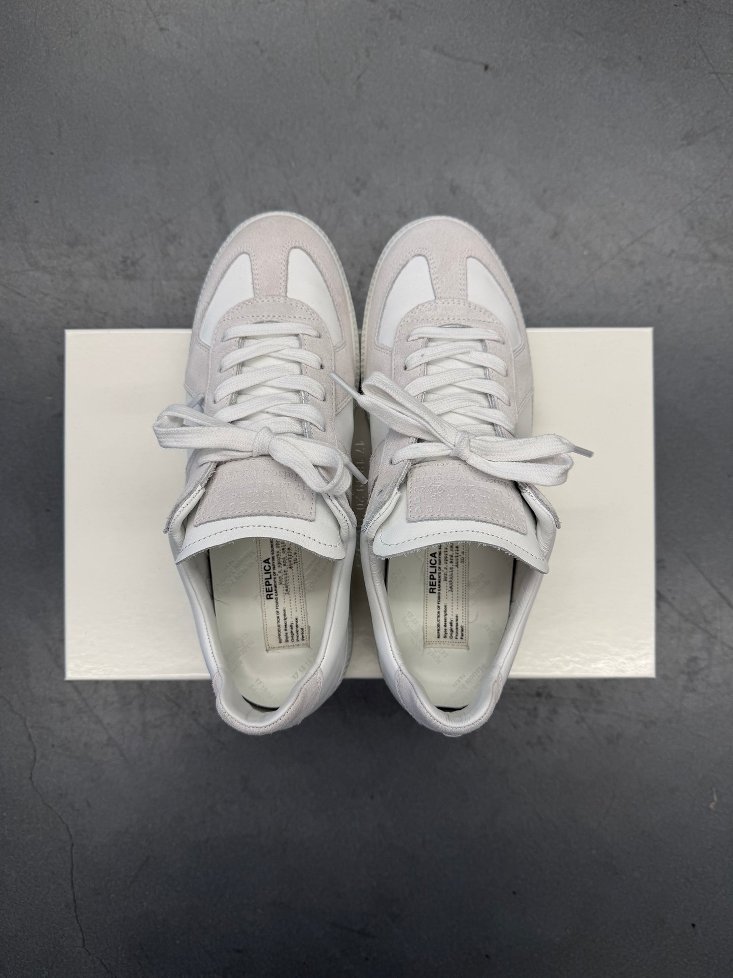 MAISON MARGIELA REPLICA SNEAKER - WHITE/GREY (W/BOX)