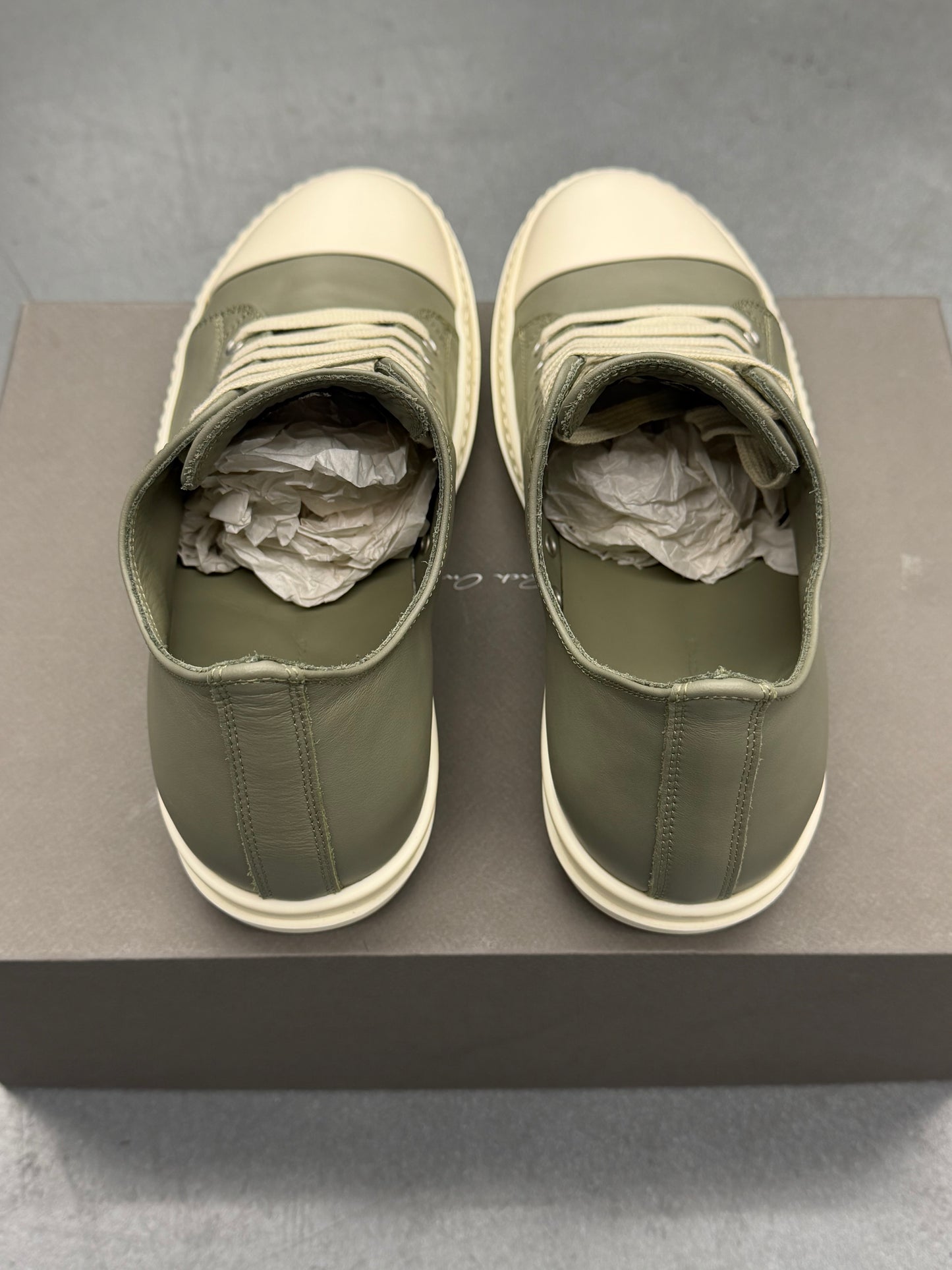 SIZE 40 RICK OWENS LOW SNEAKS - CELADON (NEW IN BOX)