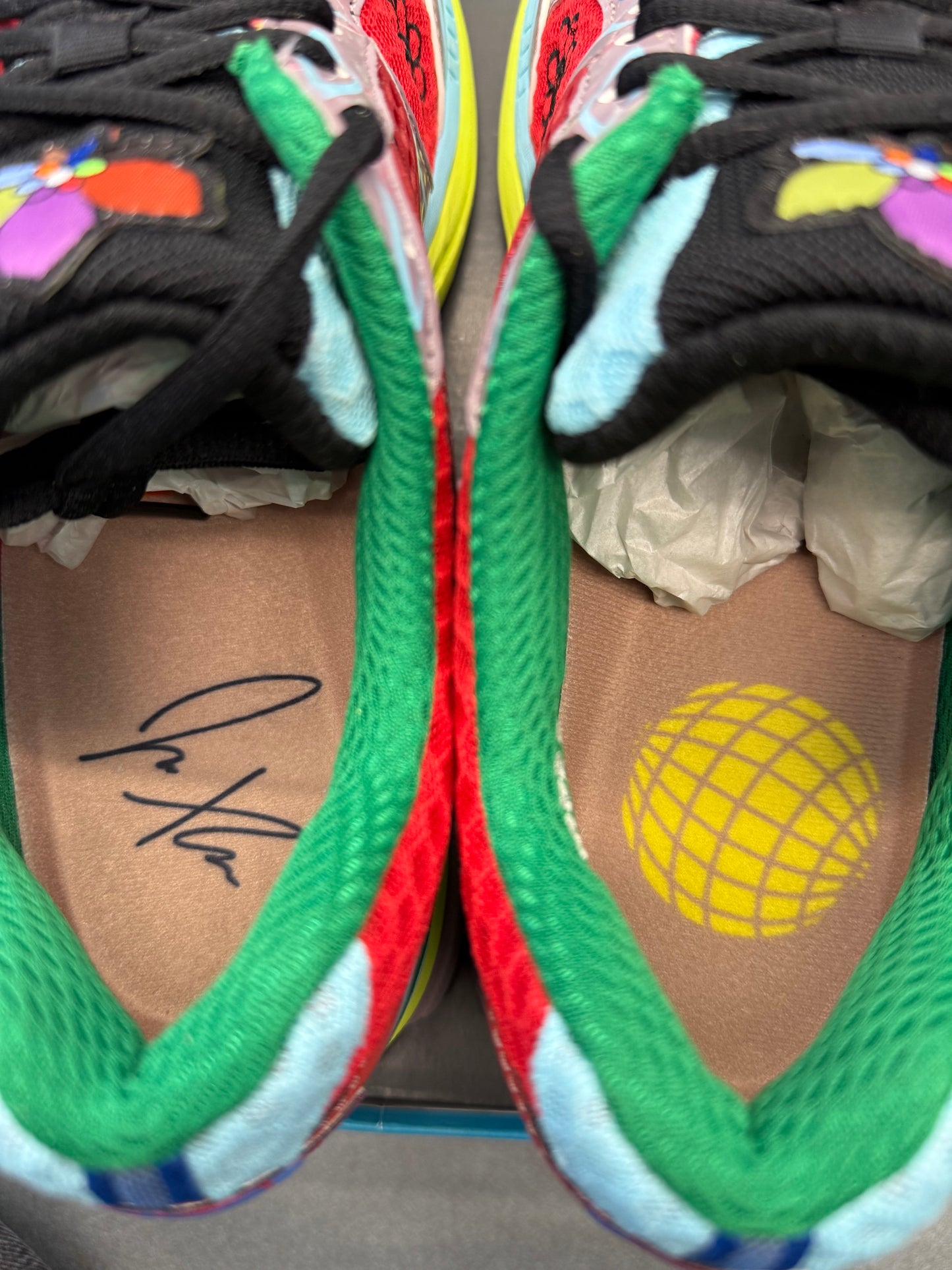 2025 SIZE 11.5 SAUCONY PROGRID TRIUMPH 4 JAE TIPS FLOWERS GROW UPTOWN POISON IVY