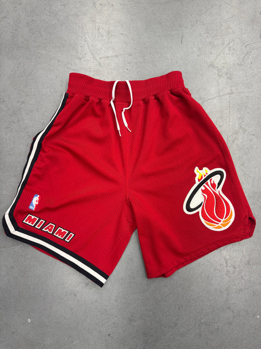 90S NIKE TEAM SPORTS MIAMI HEAT EMBROIDERED PATCH BASKETBALL SHORTS