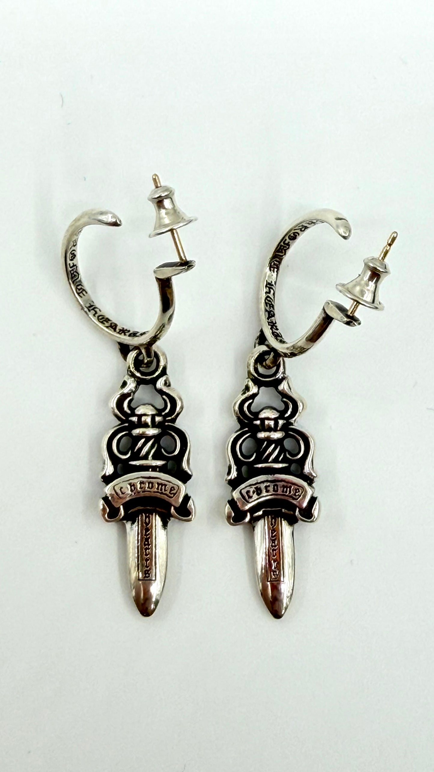 CHROME HEARTS #5 DAGGER HOOP SILVER EARRING
