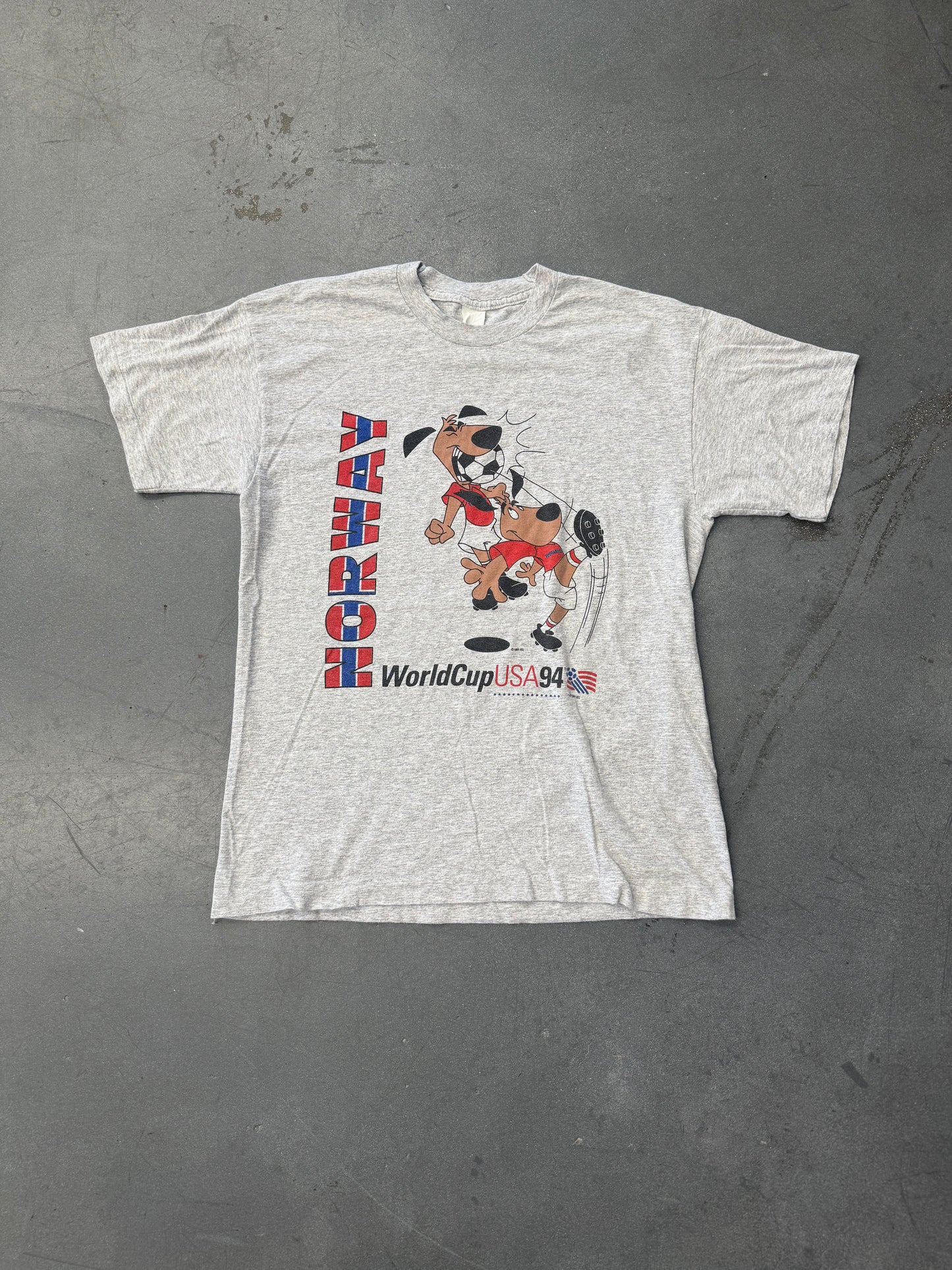 1994 WORLD CUP USA NORWAY DOGS TEE (SCREEN STARS TAG)