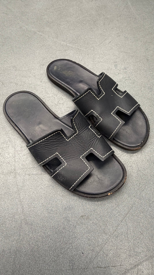 HERMES ORAN SANDAL - BLACK