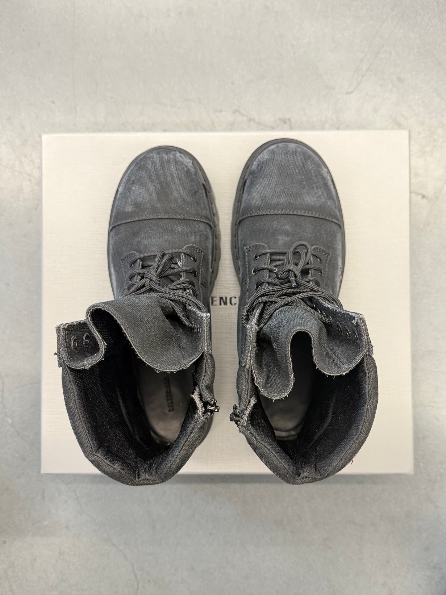 SIZE 40 BALENCIAGA COMBAT STRIKE DISTRESSED BOOTS (PRE-OWNED WITH BOX)