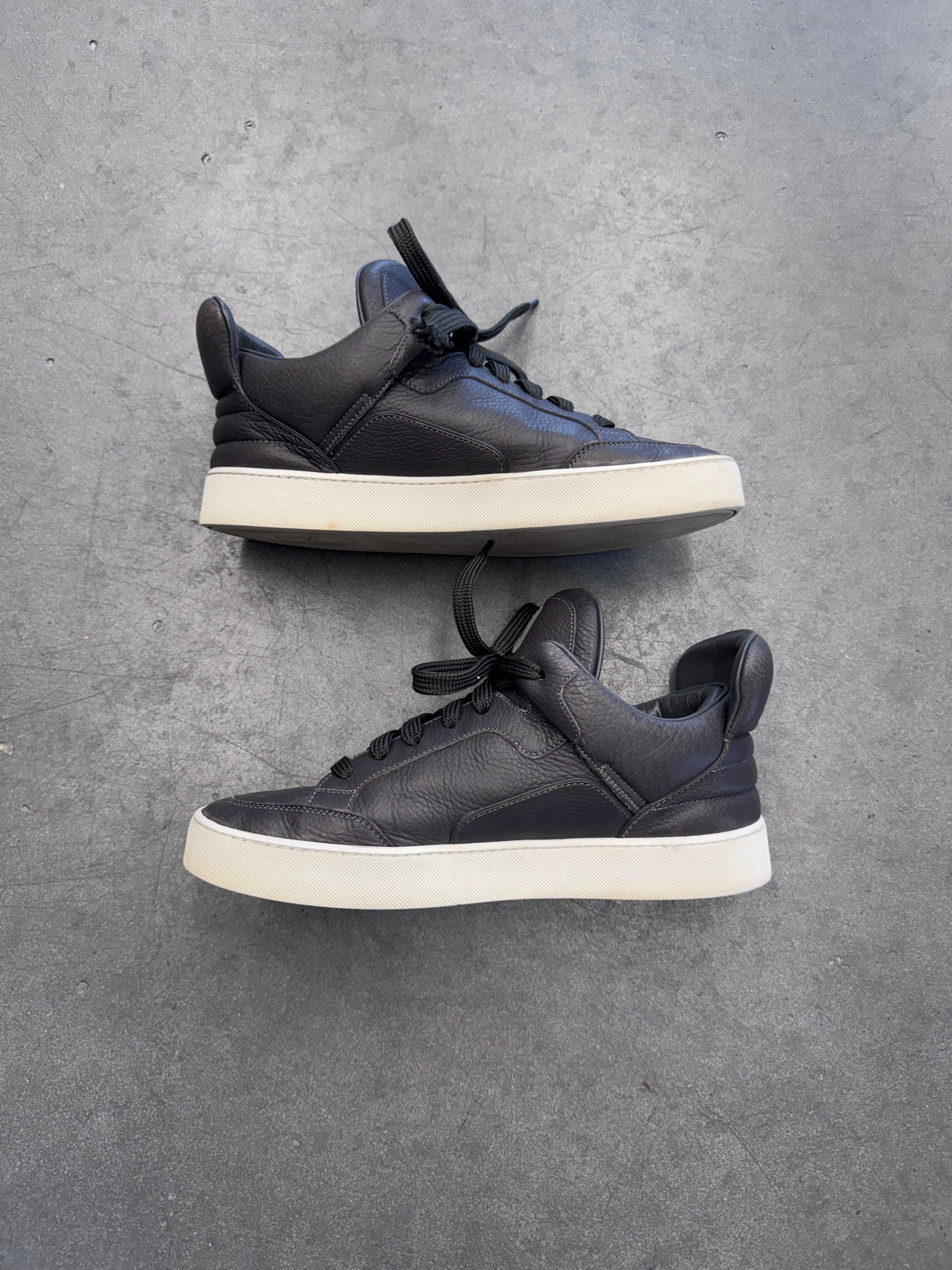 2009 SIZE 7 LOUIS VUITTON DON KANYE WEST 'ANTHRACITE' (PRE-OWNED NO BOX)