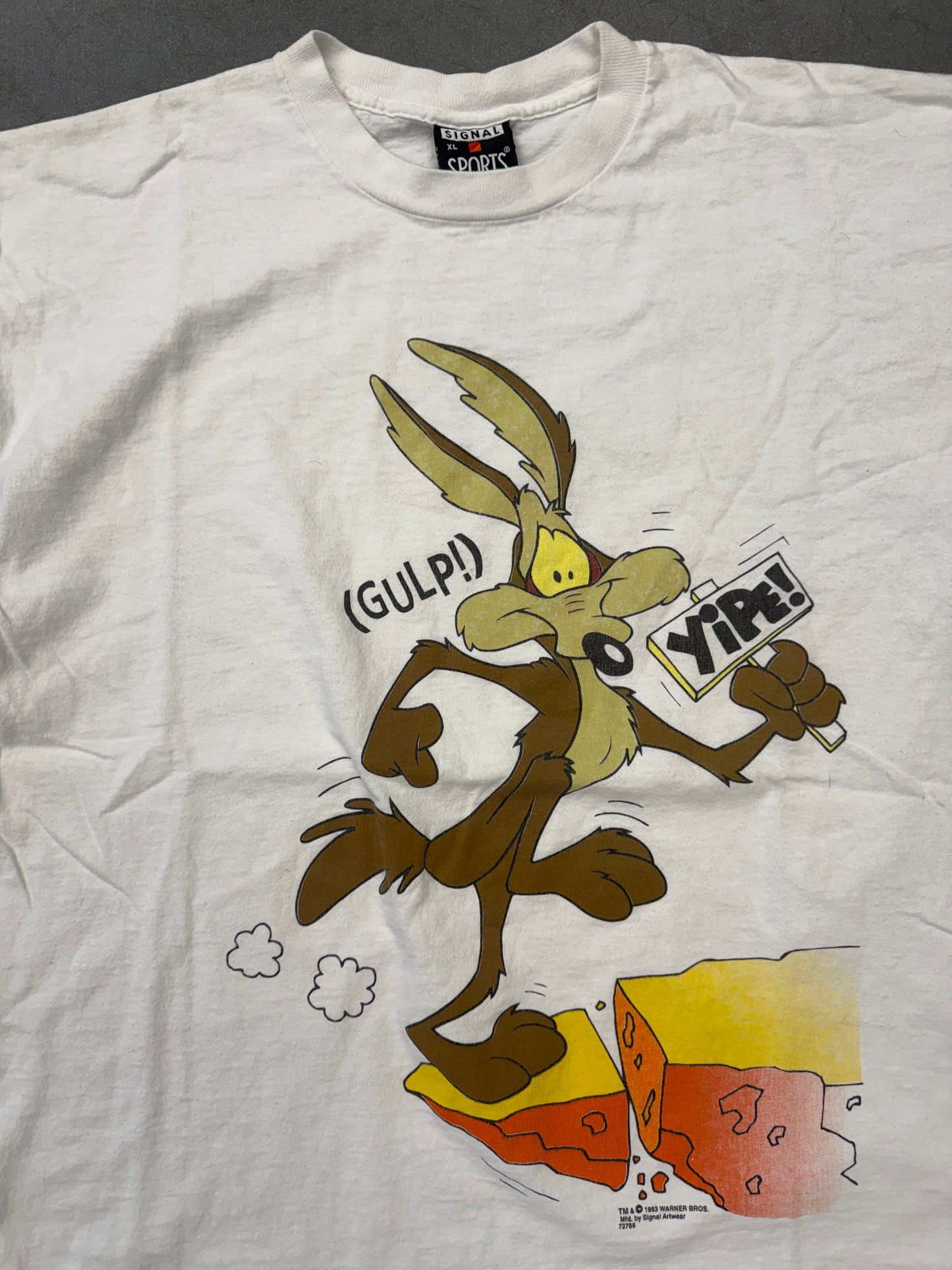 1993 WILLIE E COYOTE ROAD RUNNER TEE (SIGNAL SPORTS TAG)