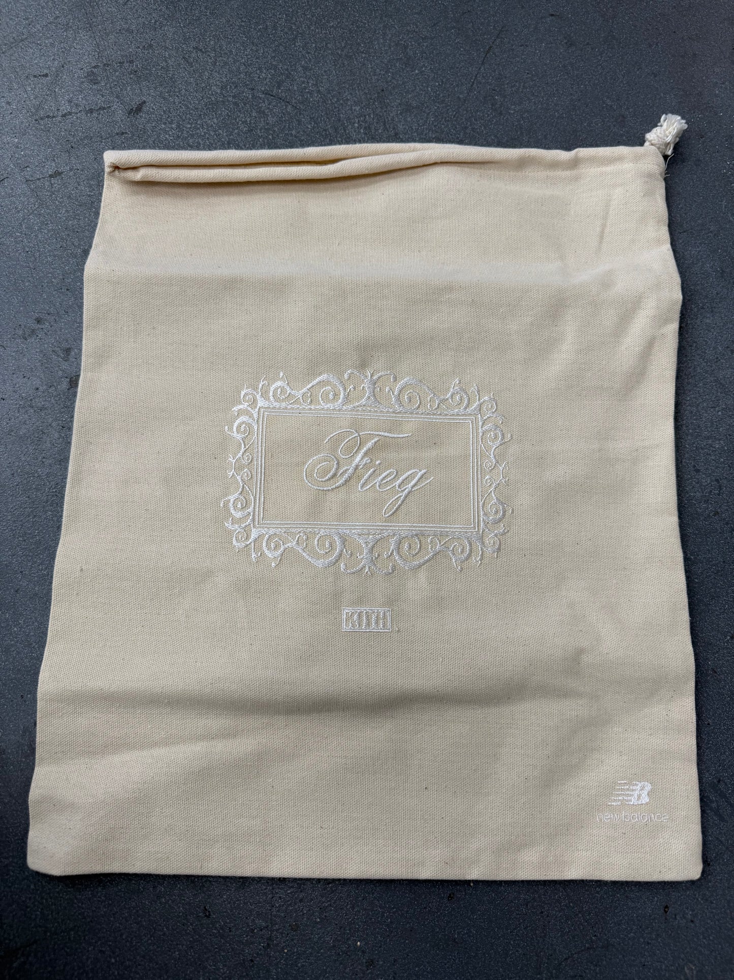 2025 SIZE 10 NEW BALANCE 997.5 MIUSA KITH EASTER WHITE MARSHMALLOW ANGORA